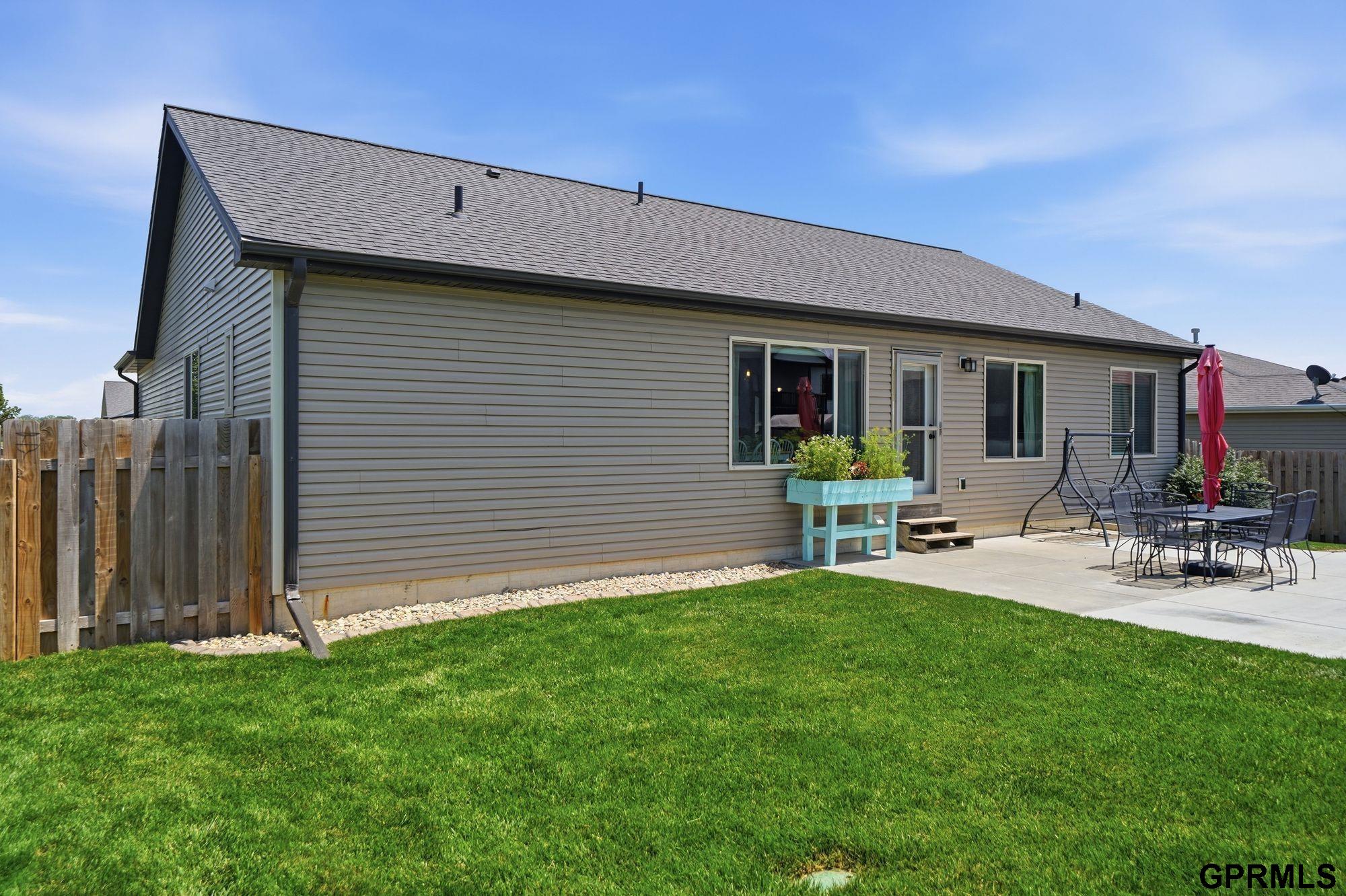 1211 Autumn Road