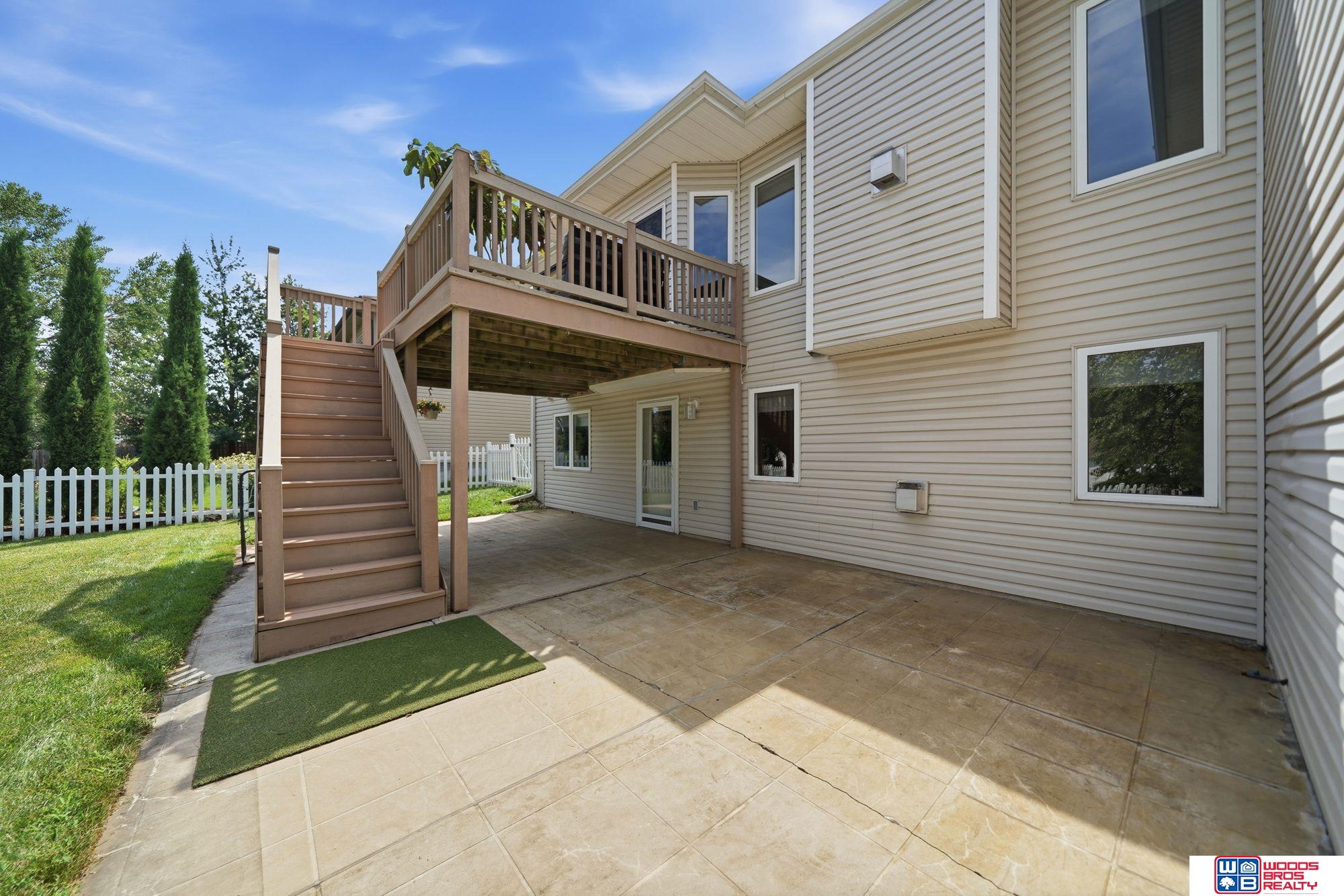 2200 Manitou Drive
