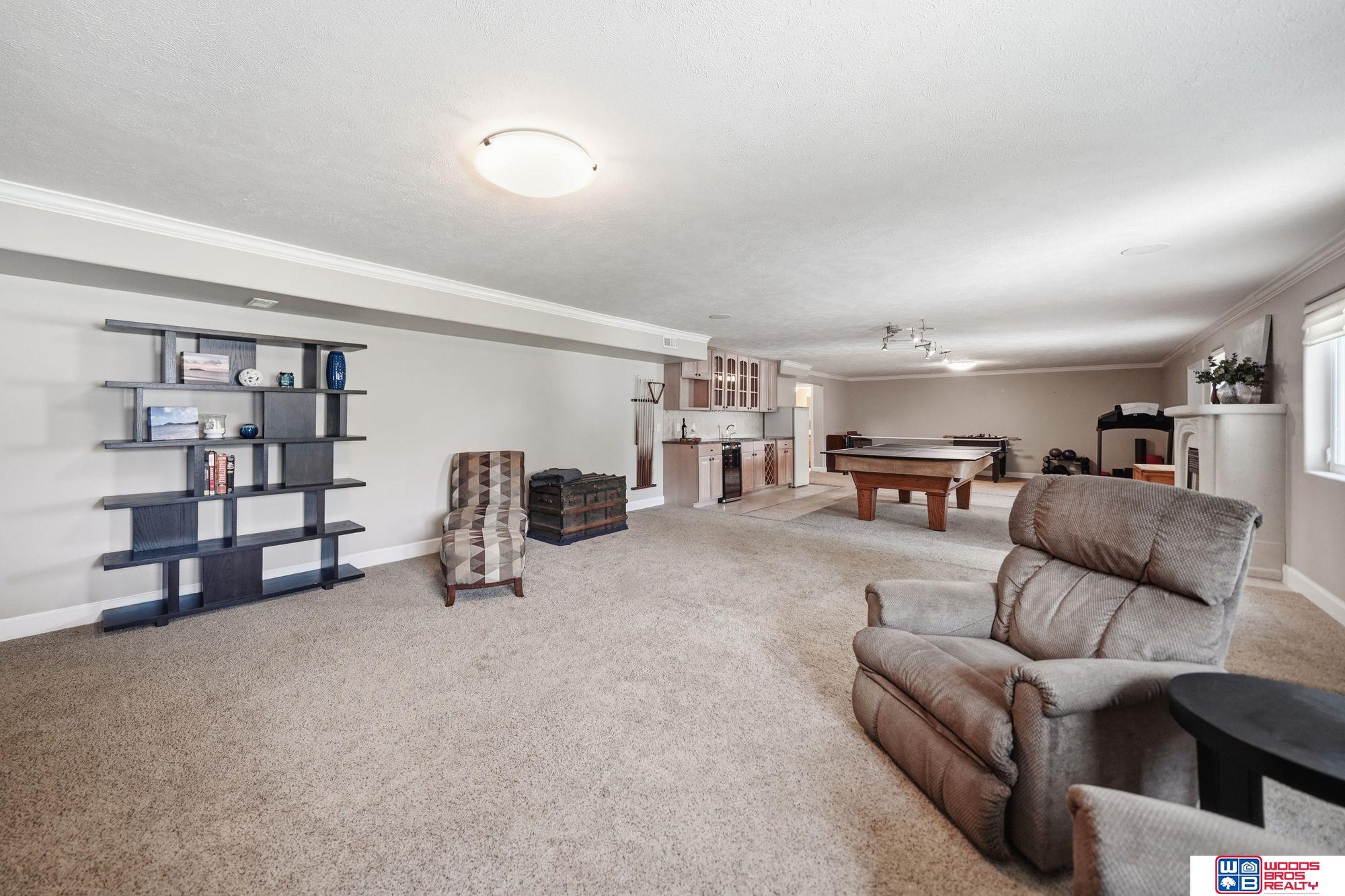 2200 Manitou Drive