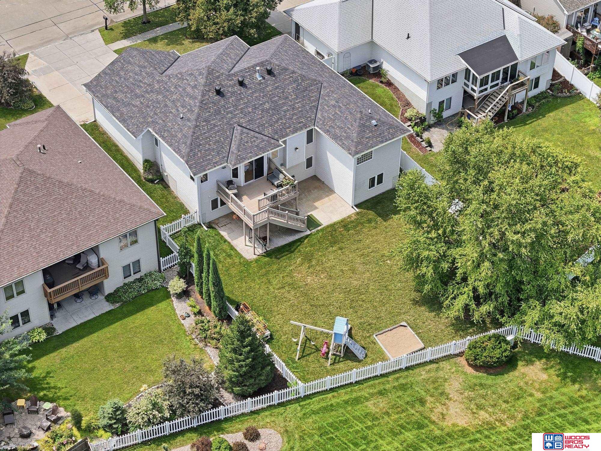 2200 Manitou Drive
