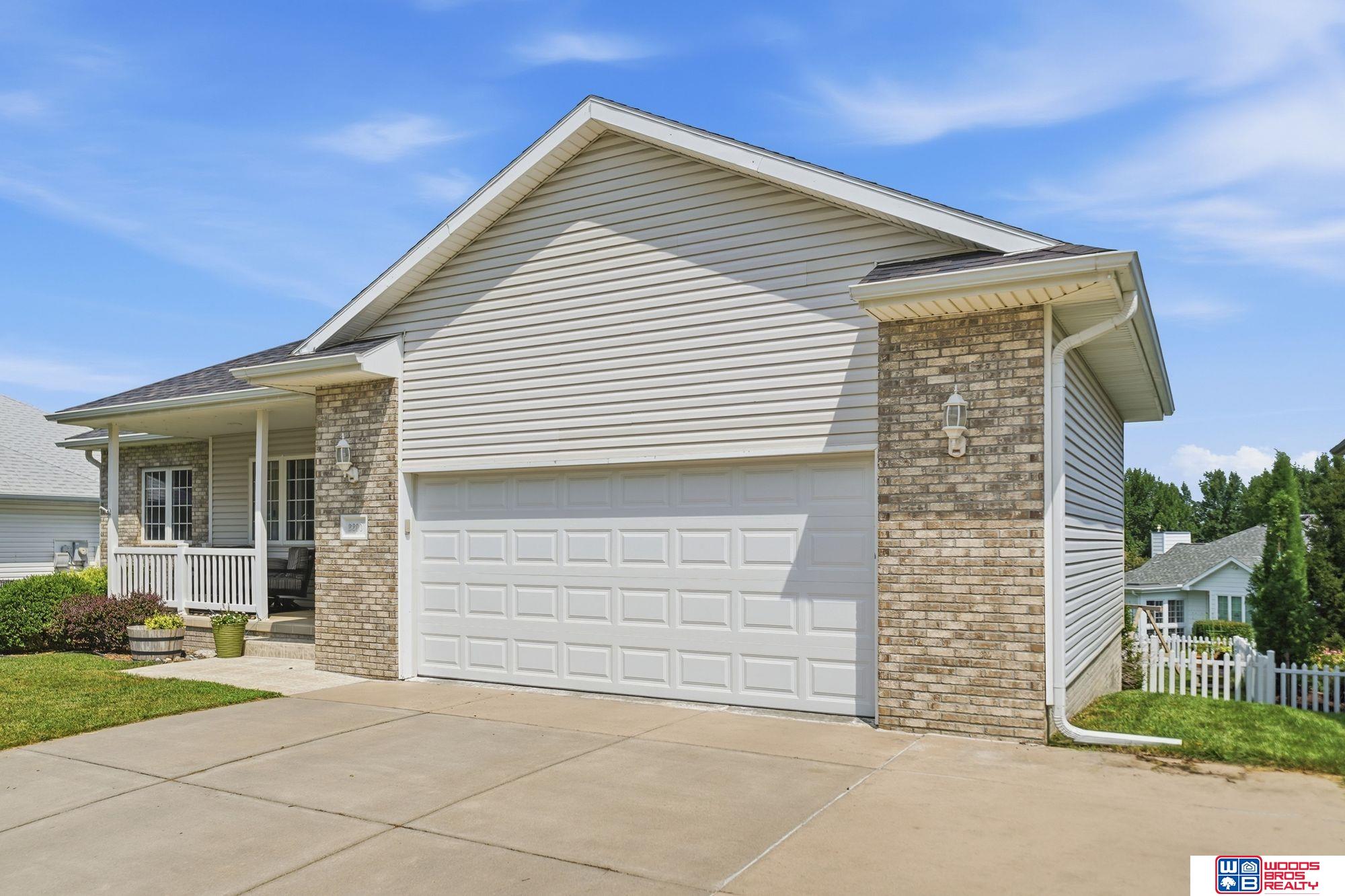 2200 Manitou Drive