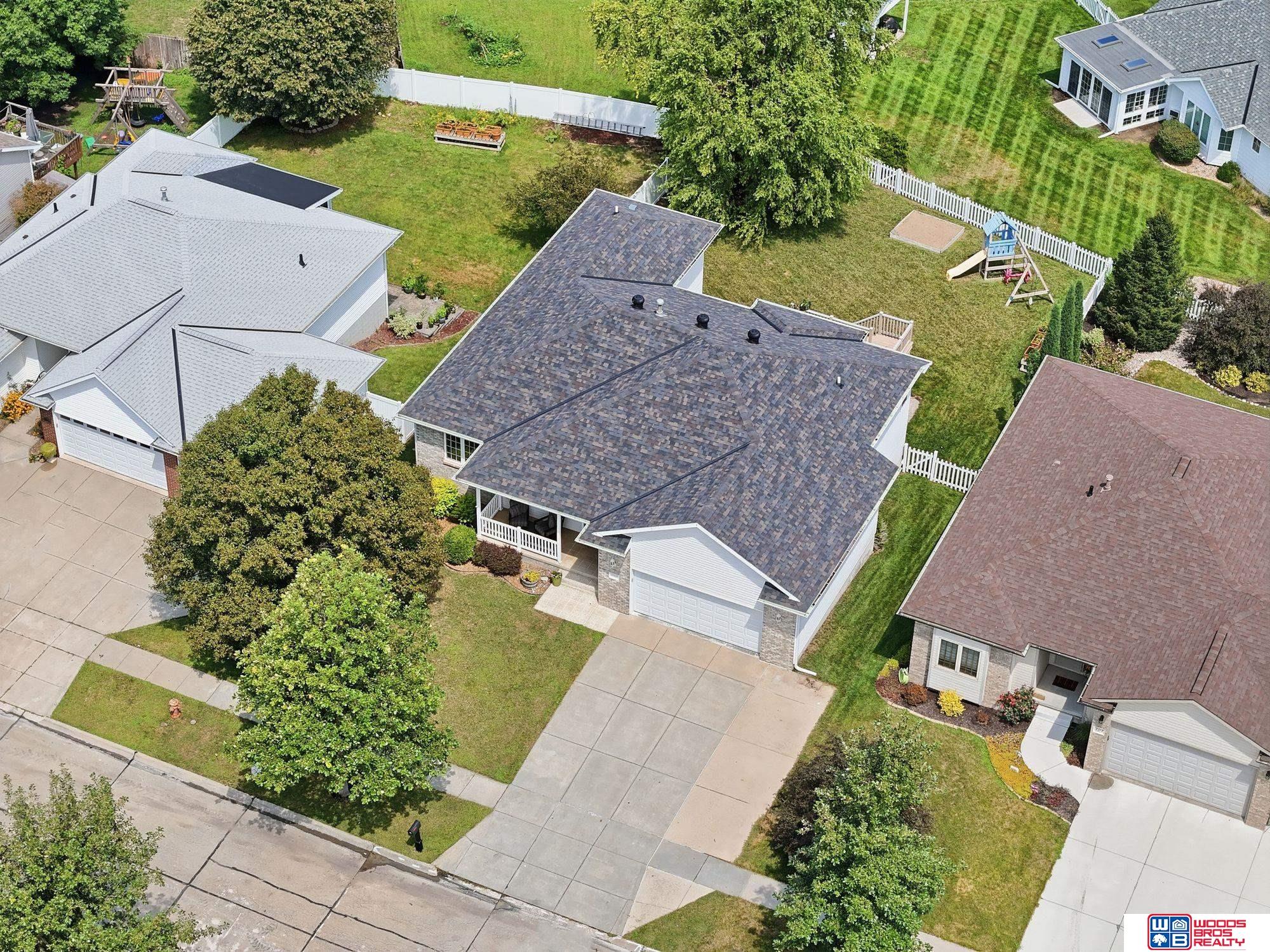 2200 Manitou Drive
