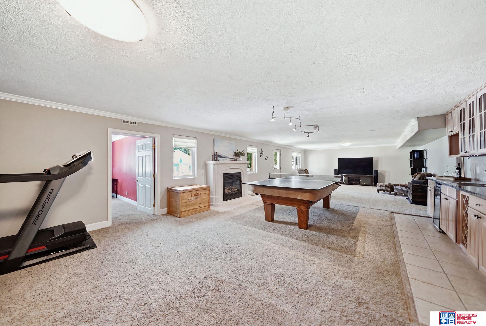 2200 Manitou Drive
