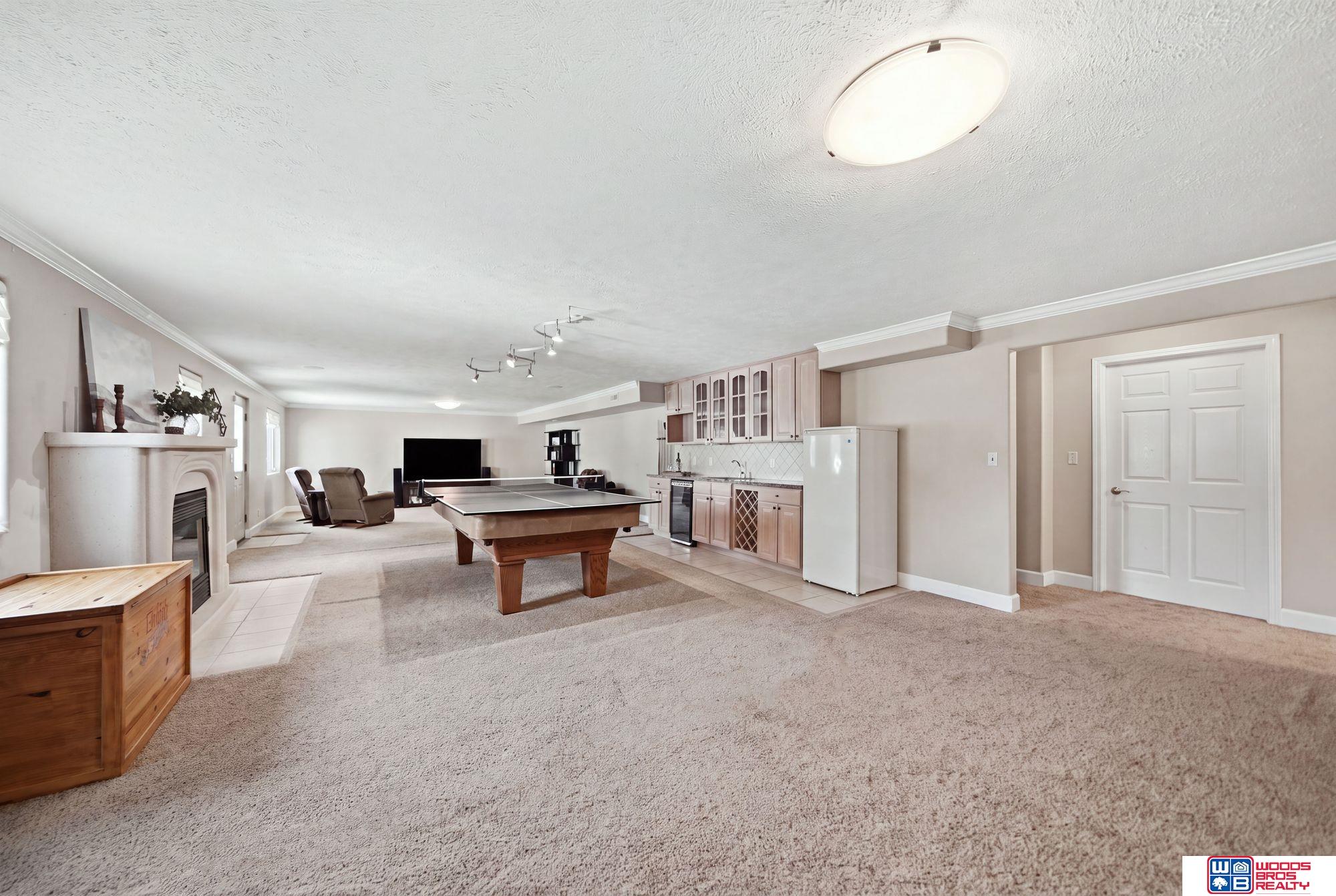 2200 Manitou Drive