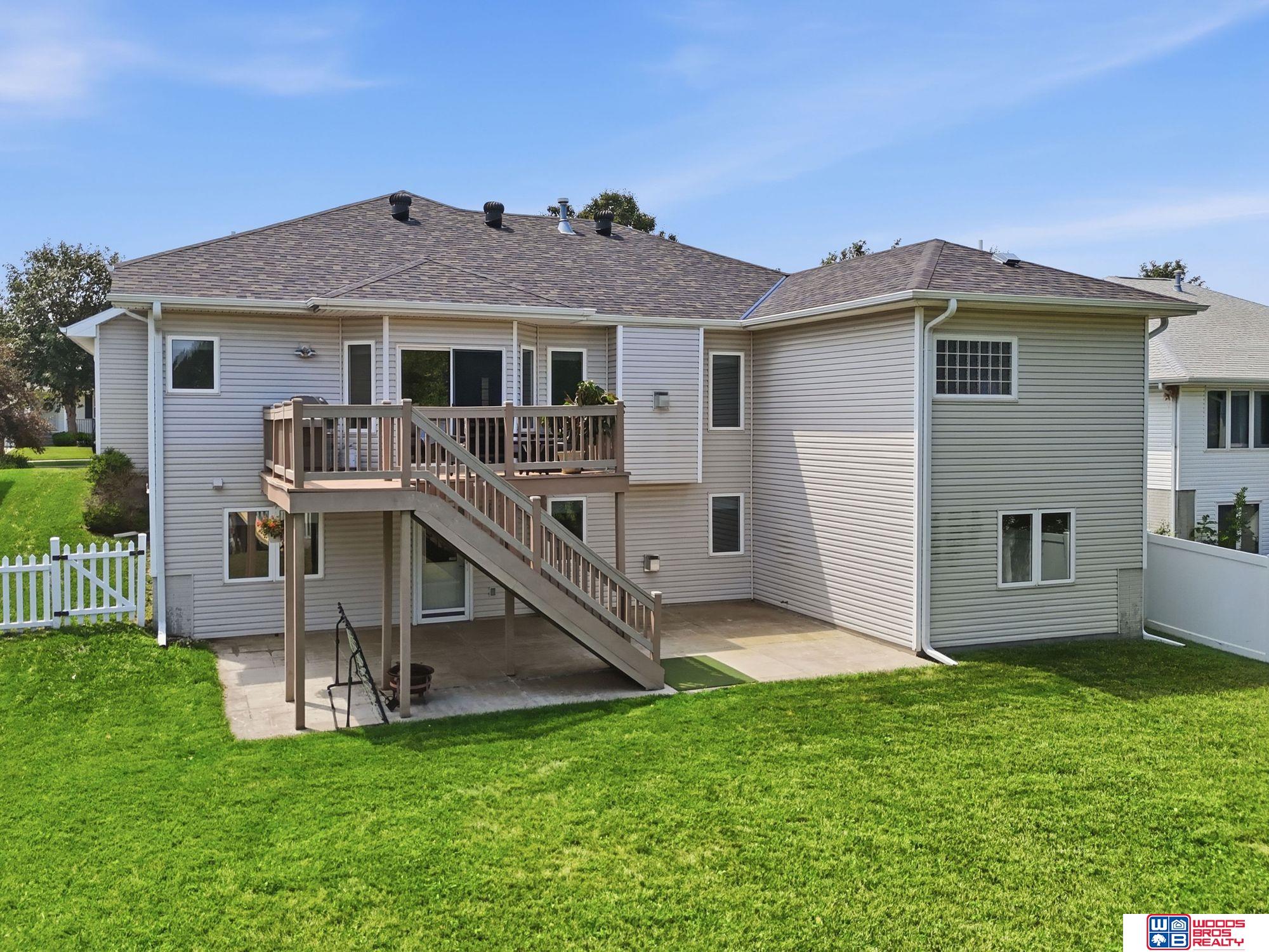 2200 Manitou Drive