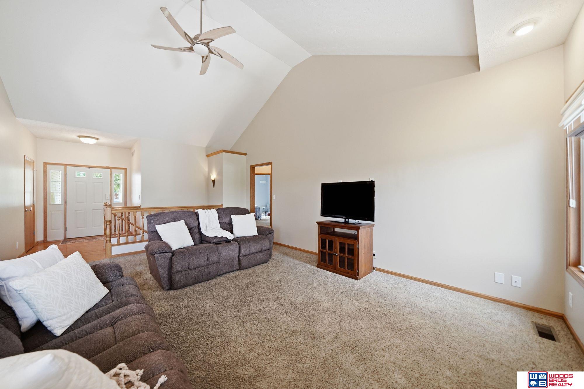 2200 Manitou Drive