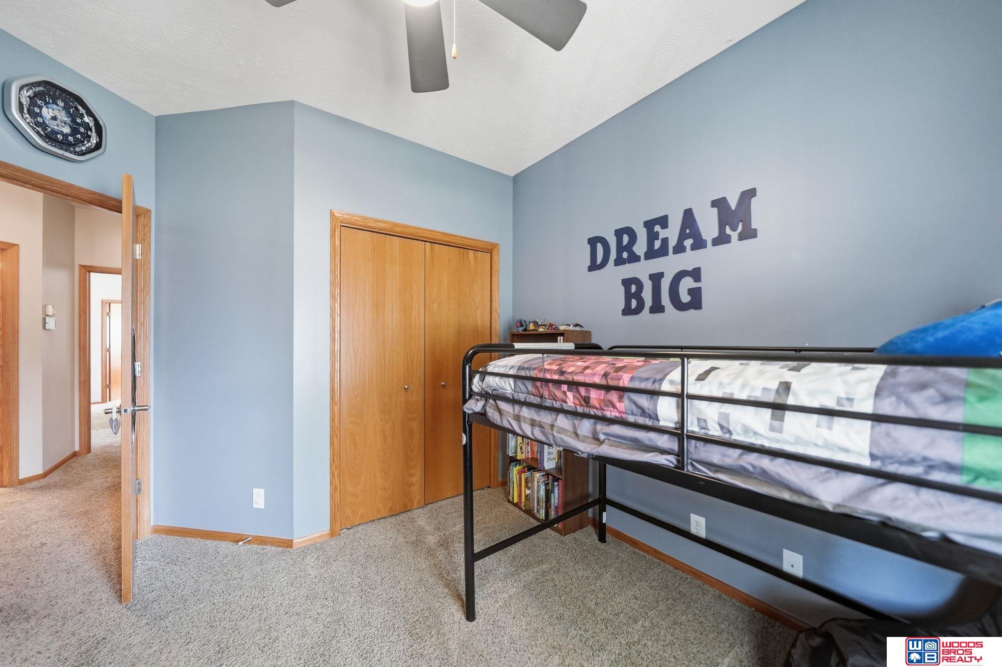 2200 Manitou Drive