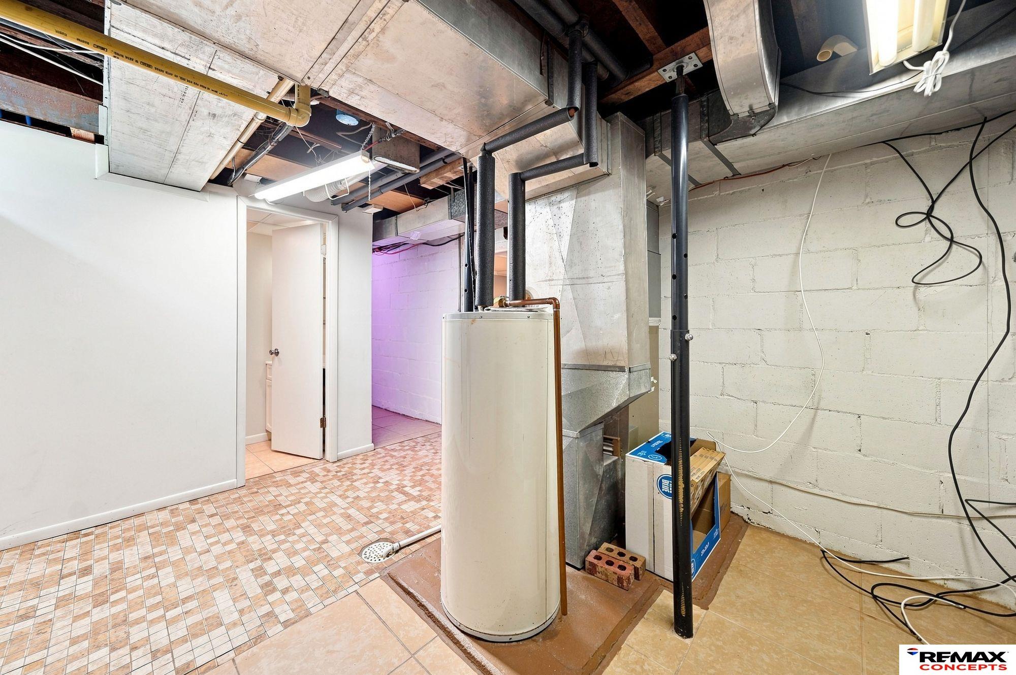 230 W 3rd Street