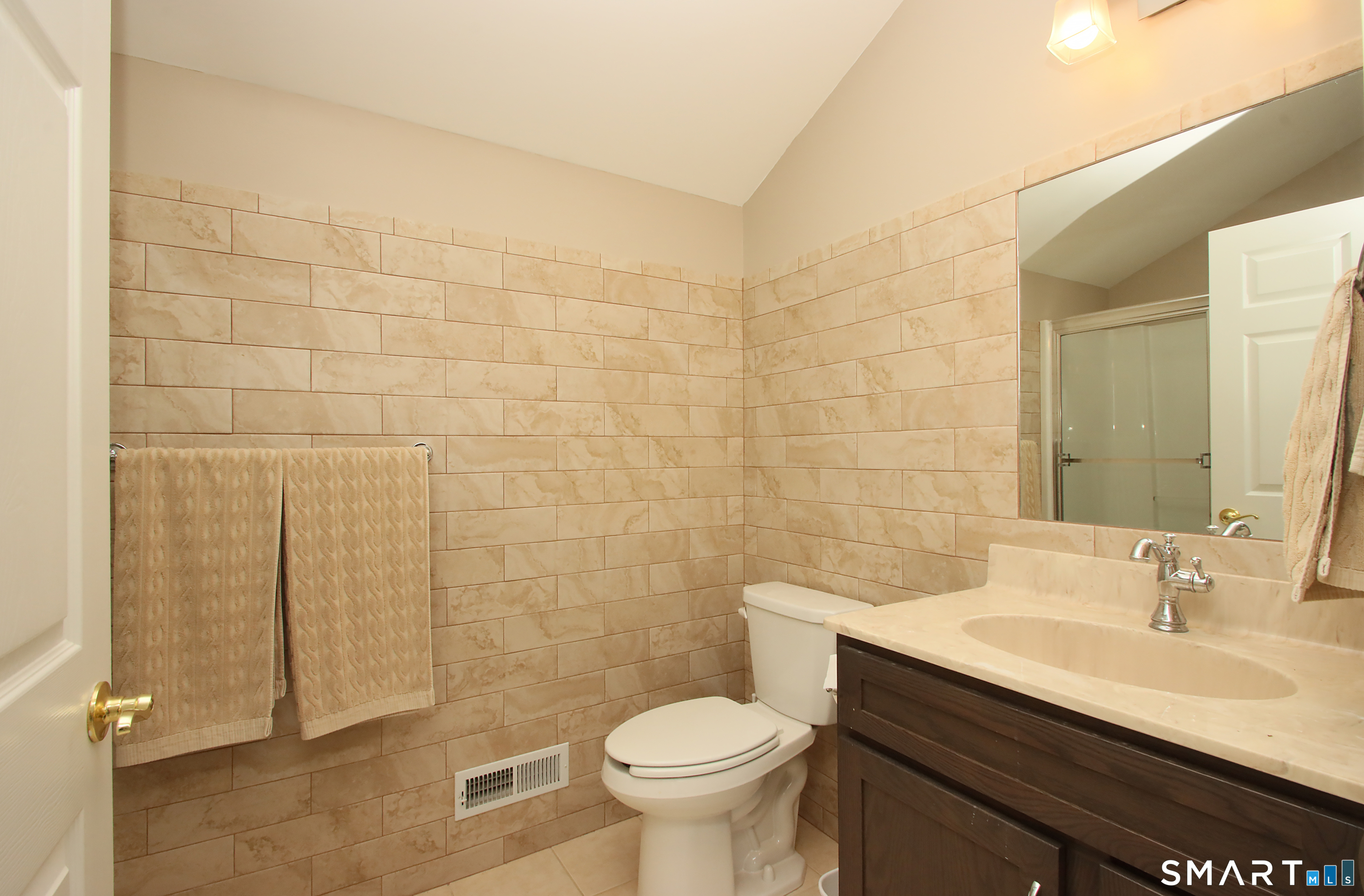 107 Meadow Brook Road Unit: 107