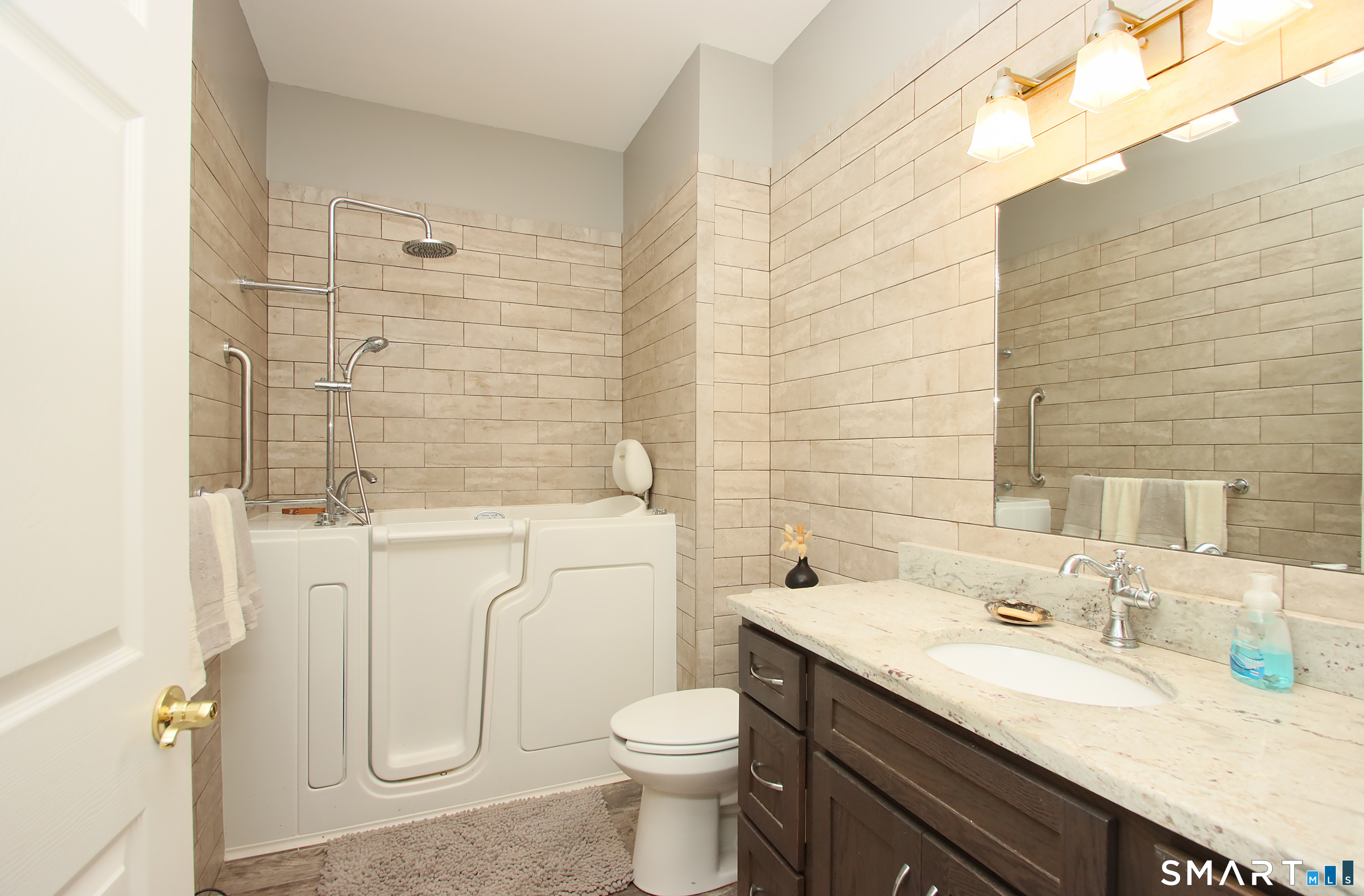 107 Meadow Brook Road Unit: 107