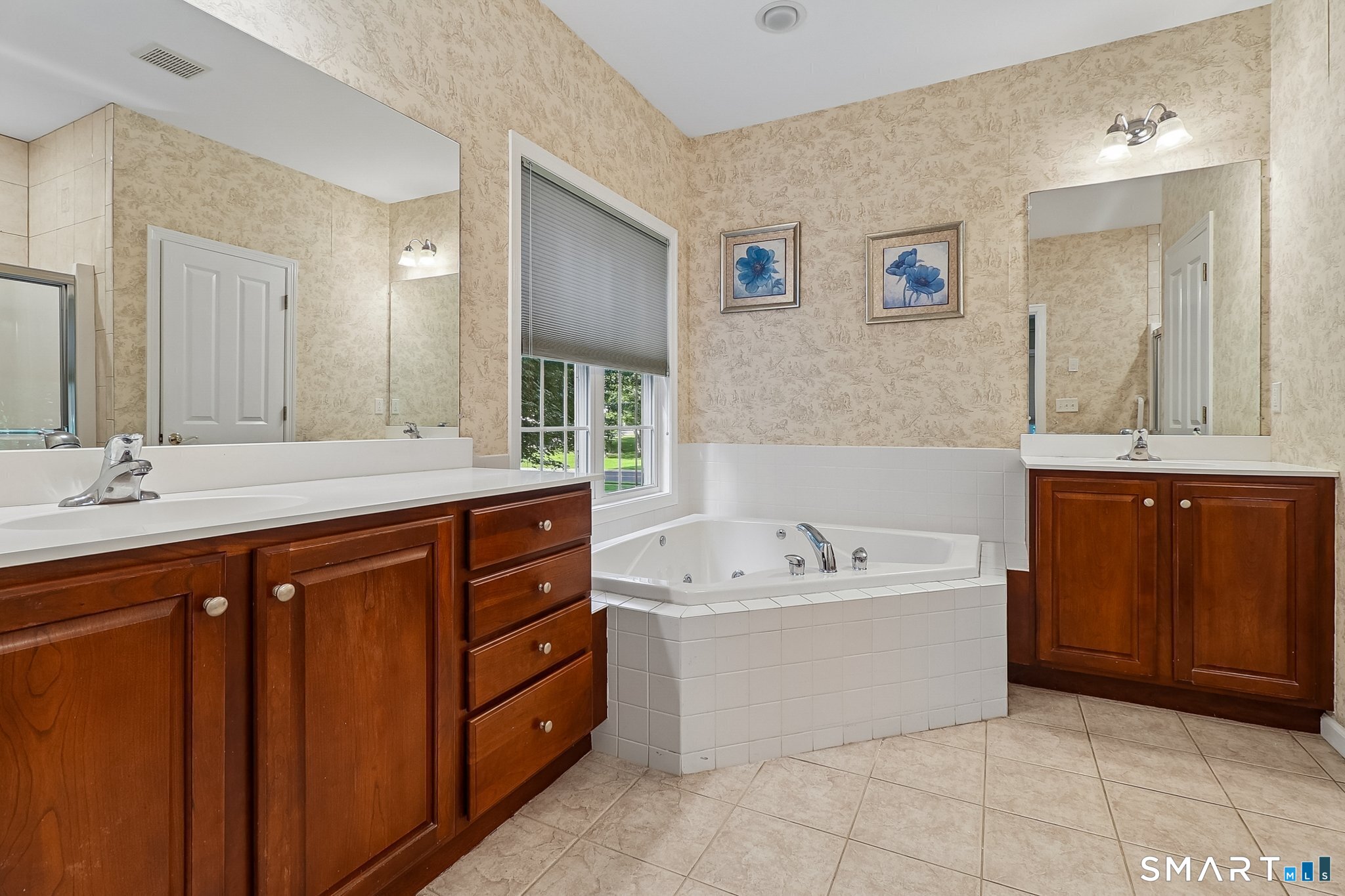 155 Country Club Drive Unit: 155
