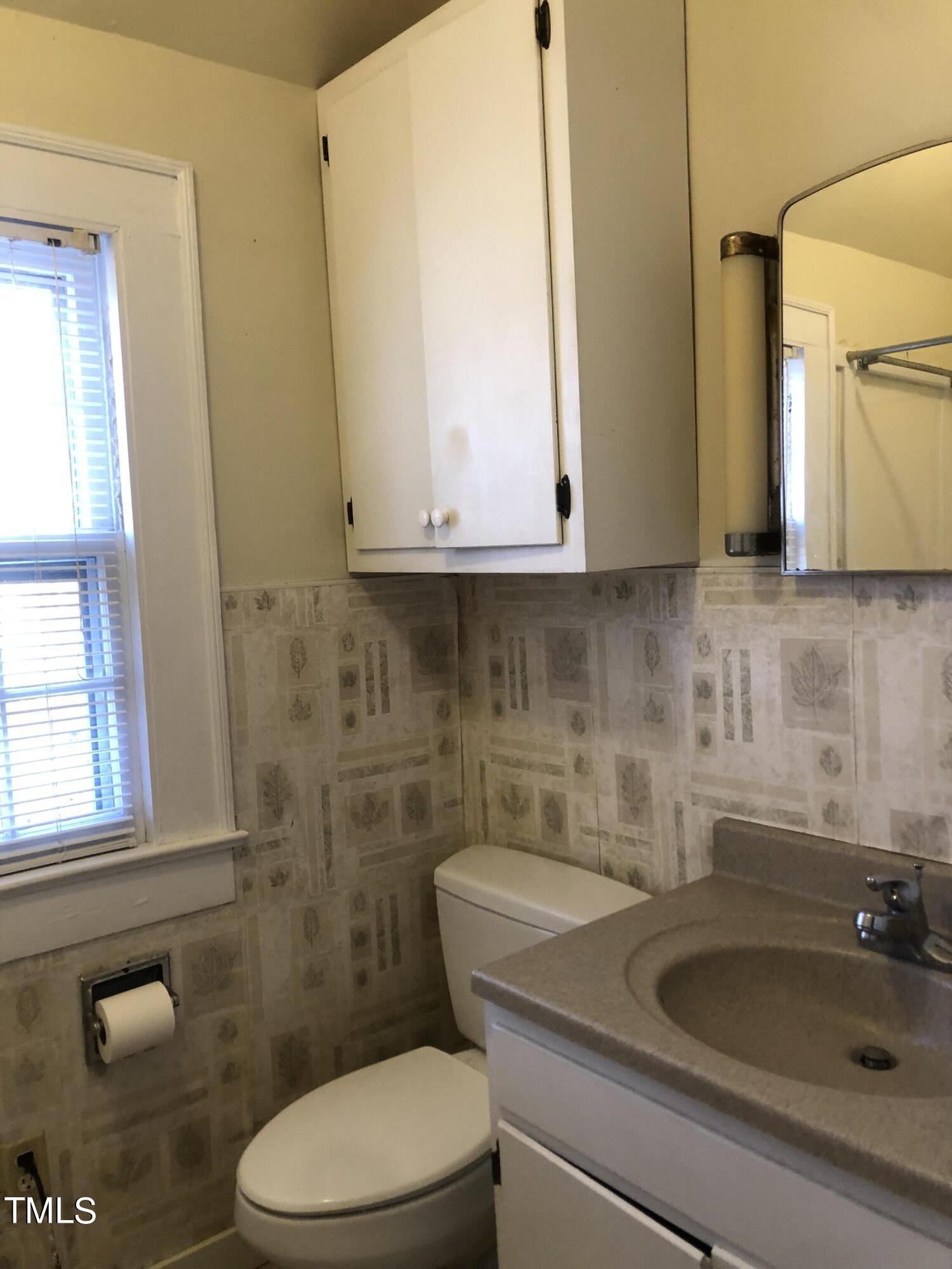 3075 Maple Avenue S