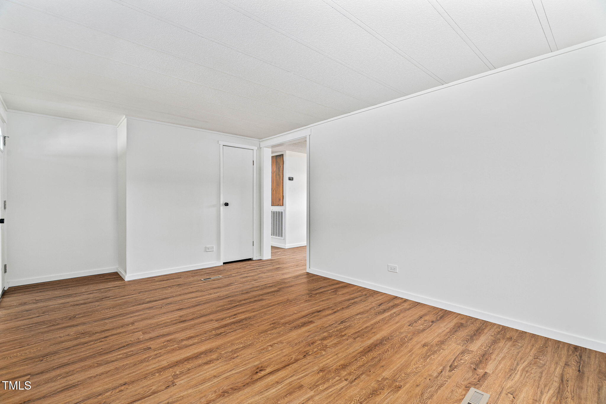 6688 Goshen Road