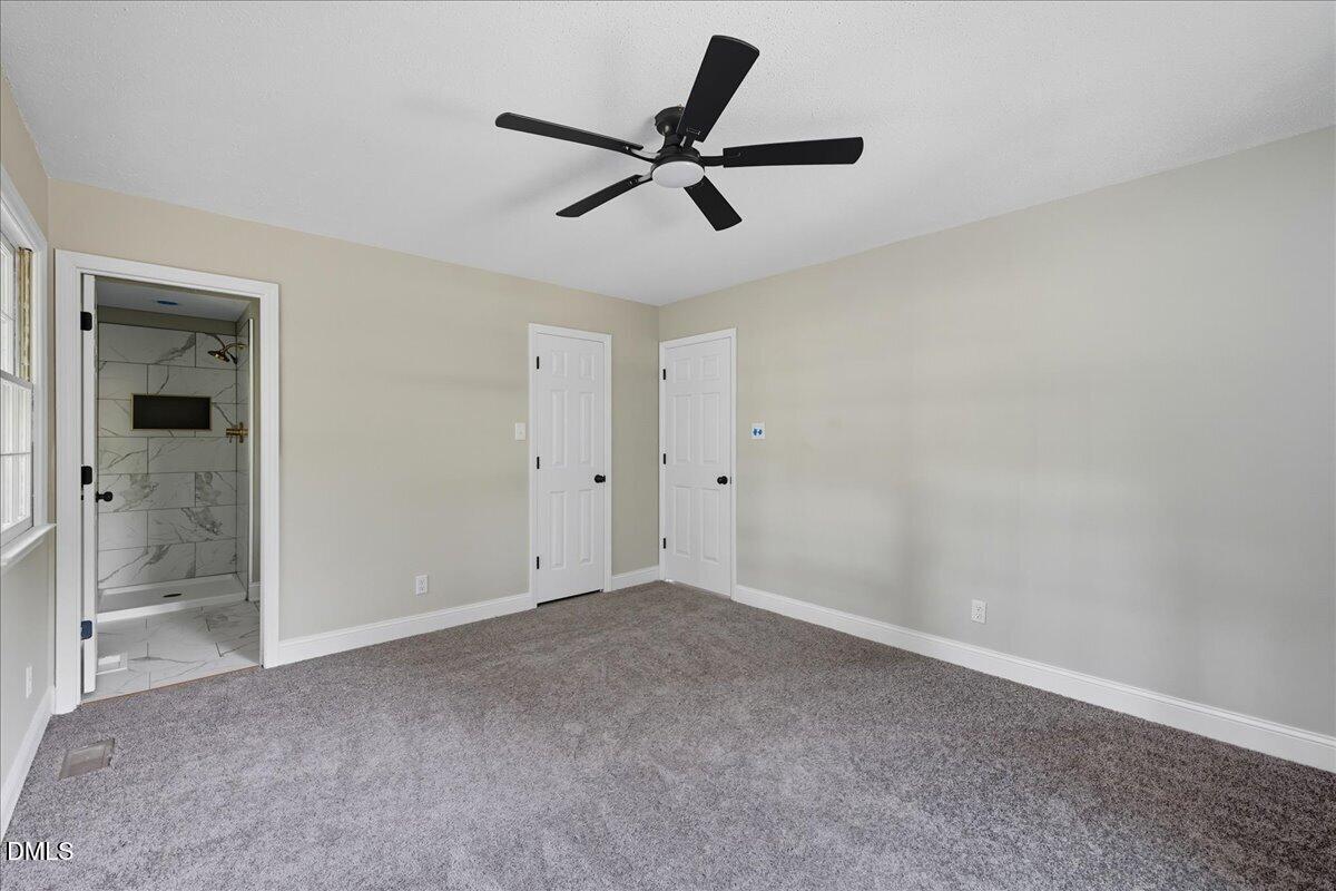 1214 E Oak Drive