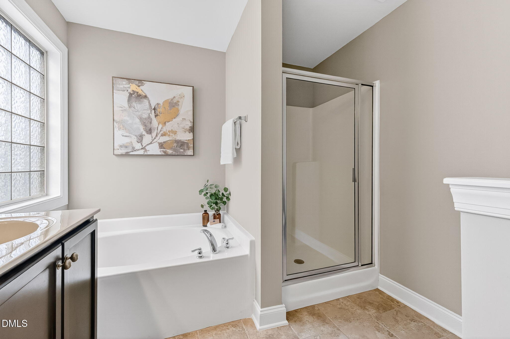 7661 Mapleshire Drive