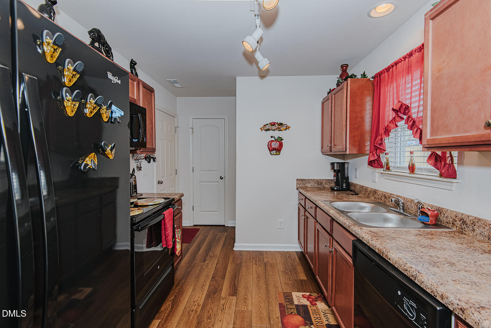 416 Hallie Long Lane