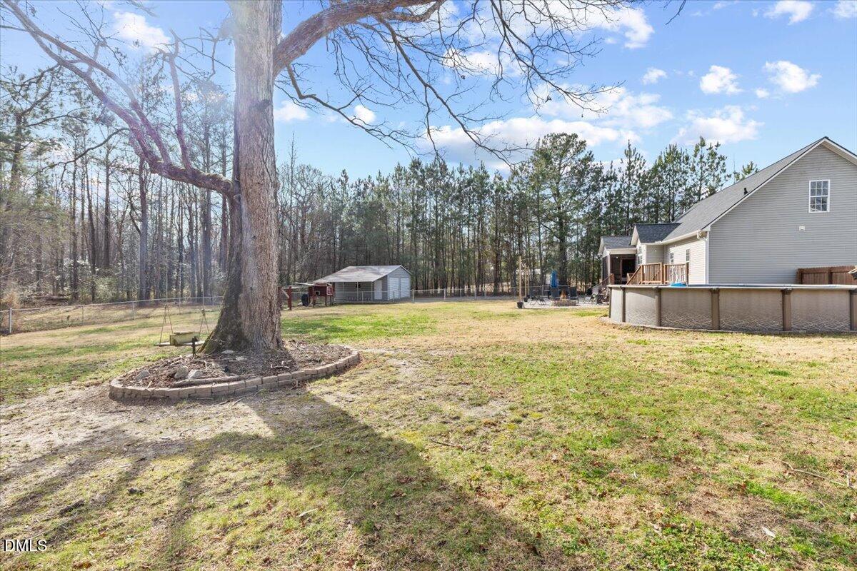 176 E Silverado Court