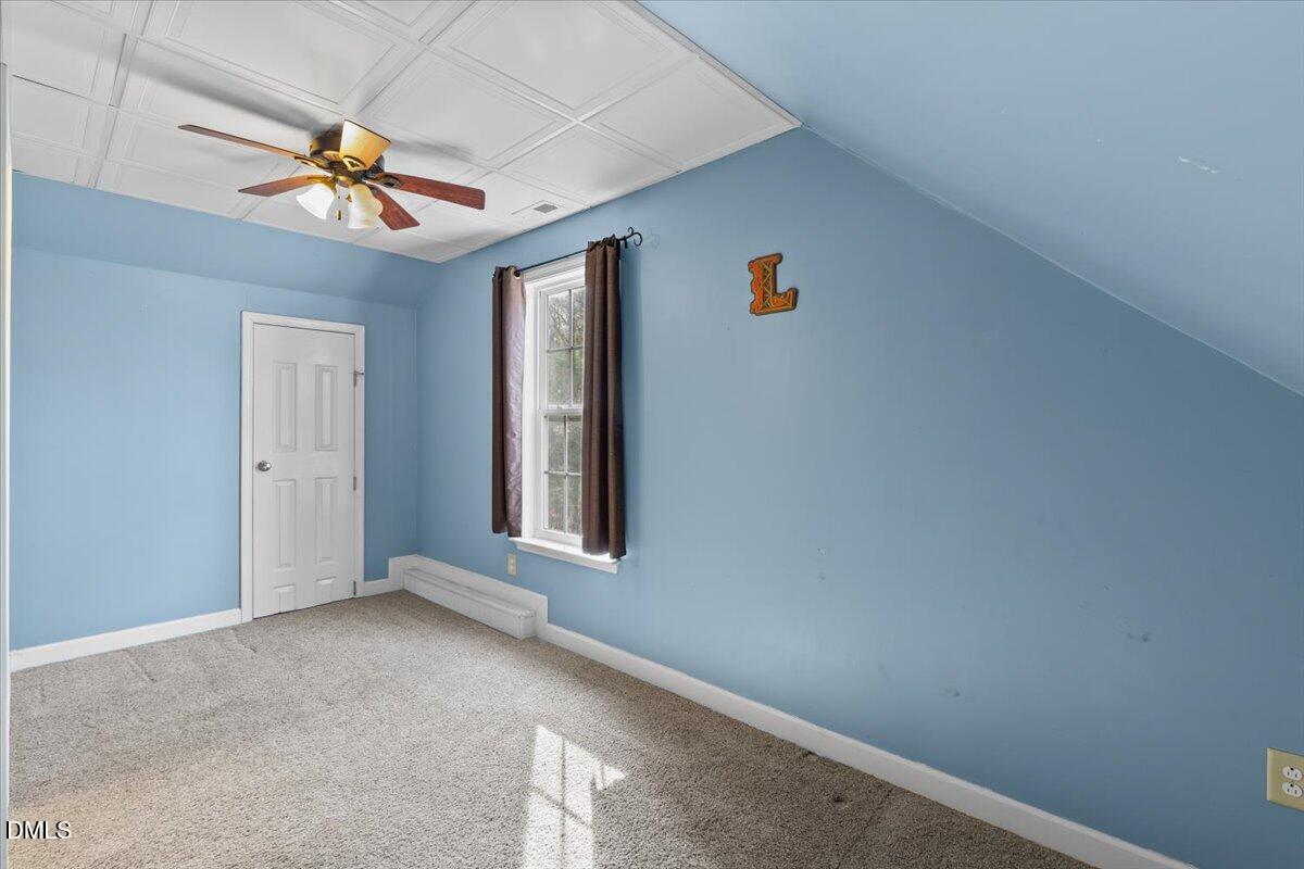 176 E Silverado Court