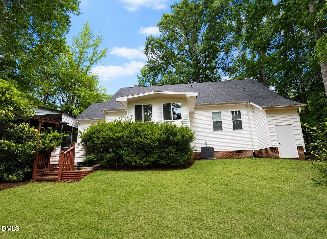 330 Cherrylaurel Drive