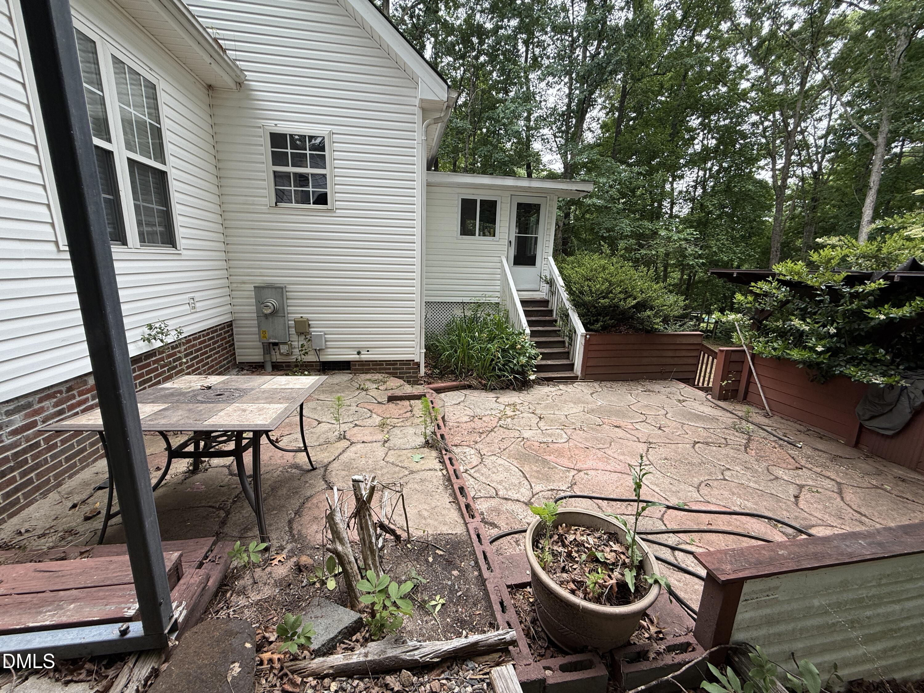 330 Cherrylaurel Drive