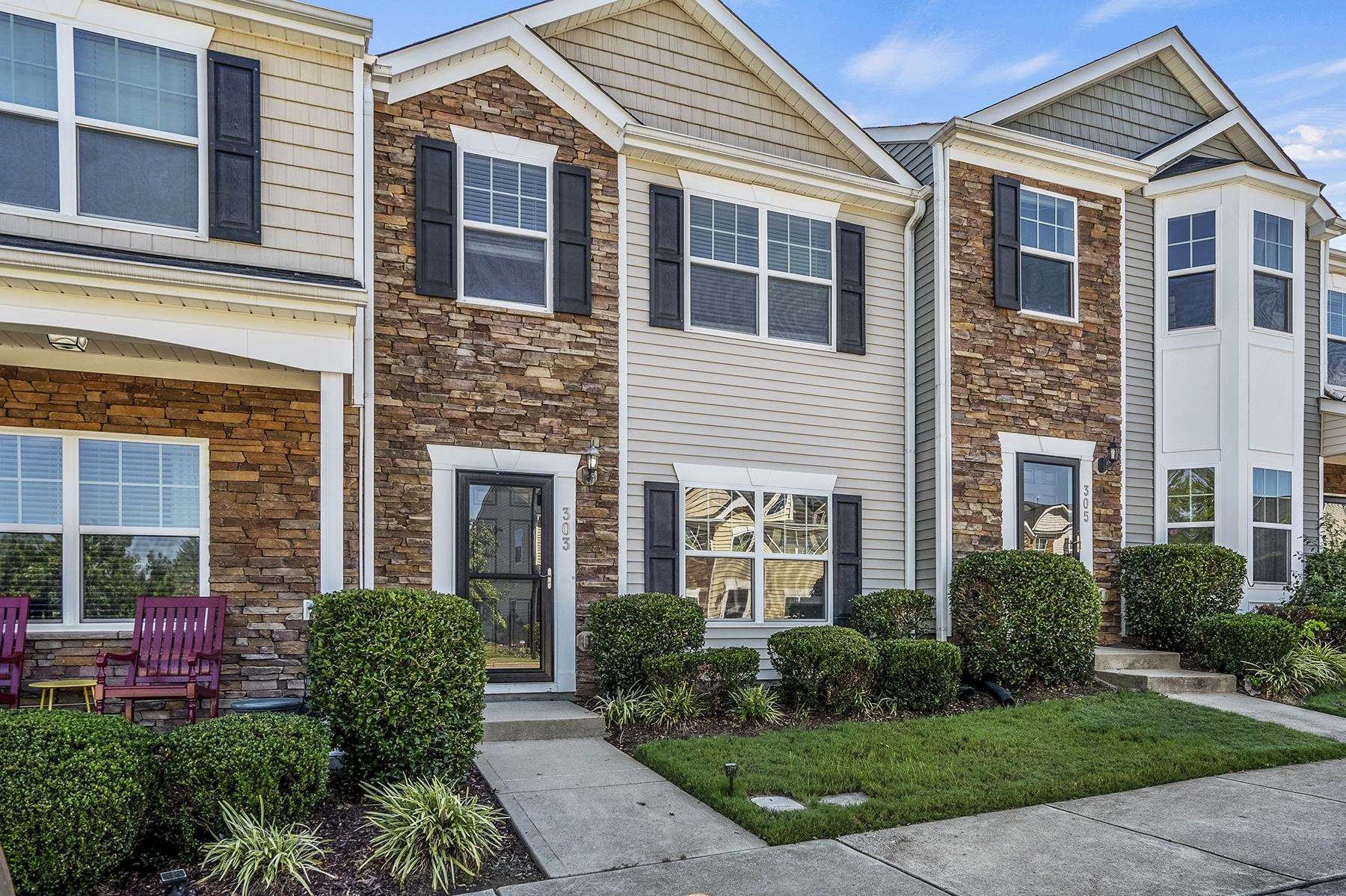 1304 Cozart Street Unit: 303