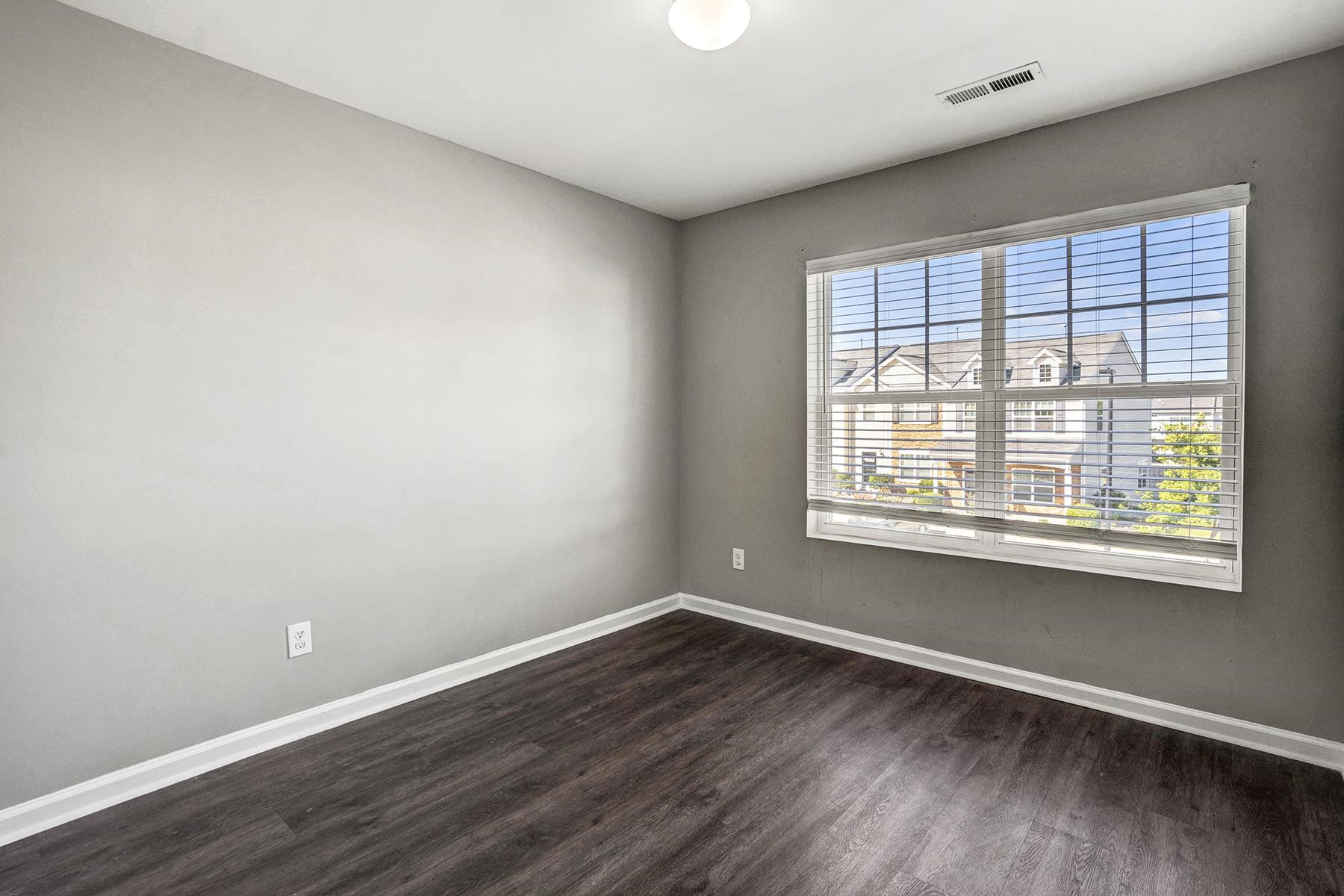 1304 Cozart Street Unit: 303