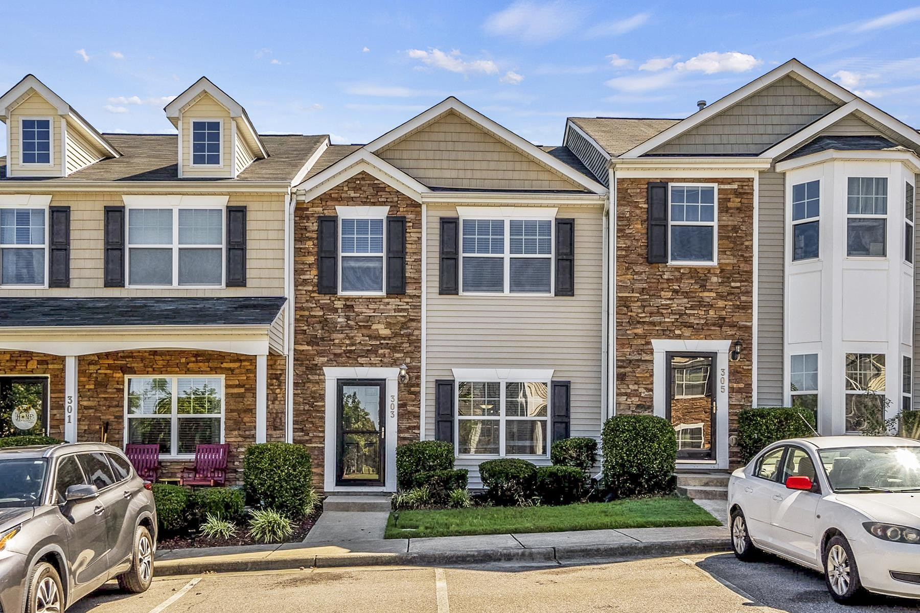 1304 Cozart Street Unit: 303