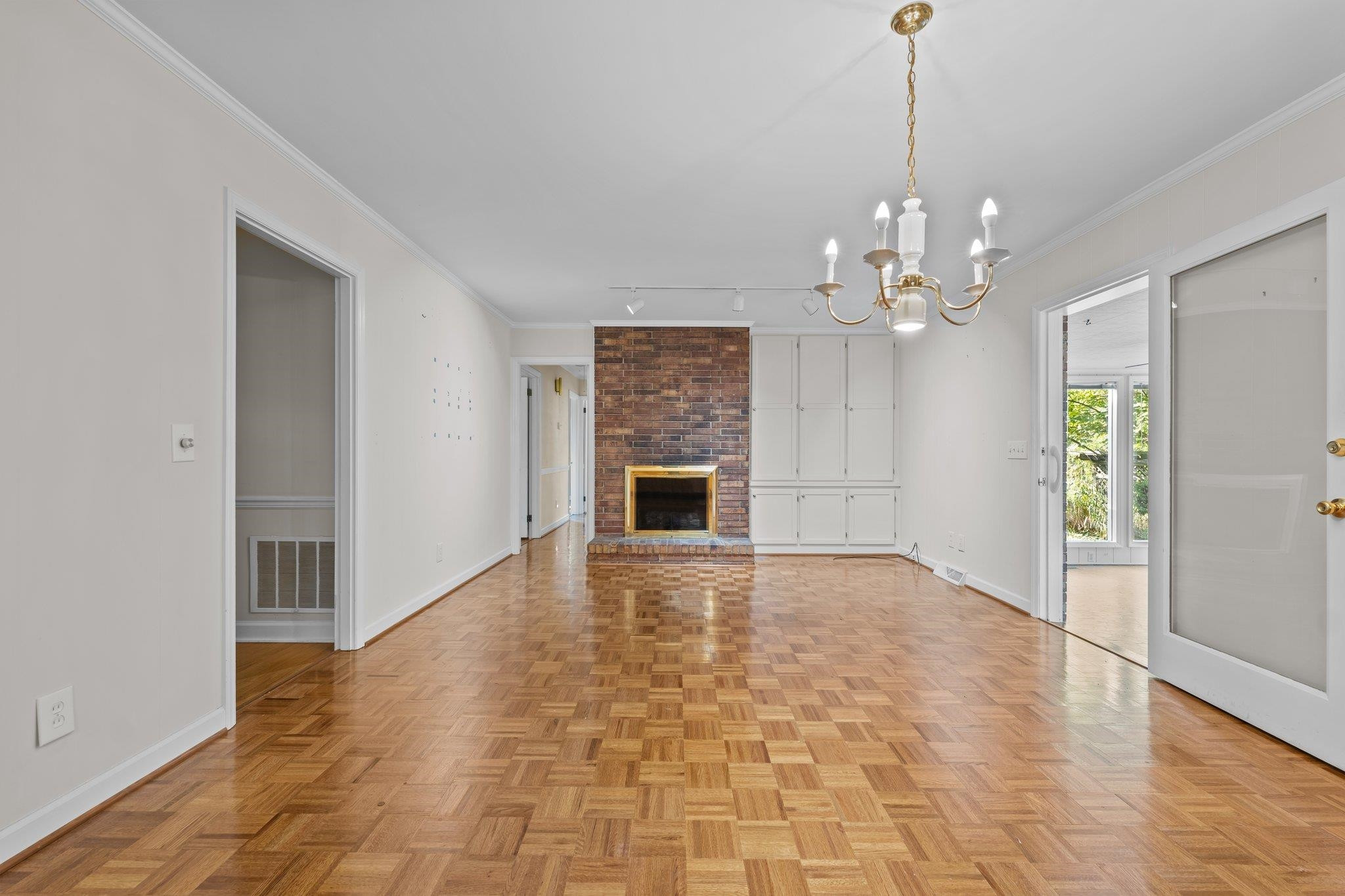1516 Greenwood Terrace