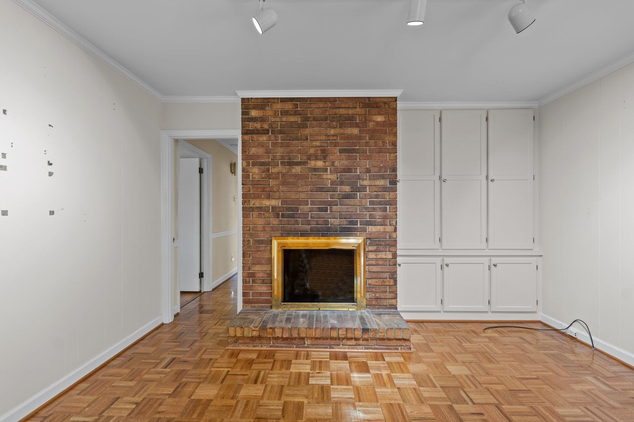1516 Greenwood Terrace