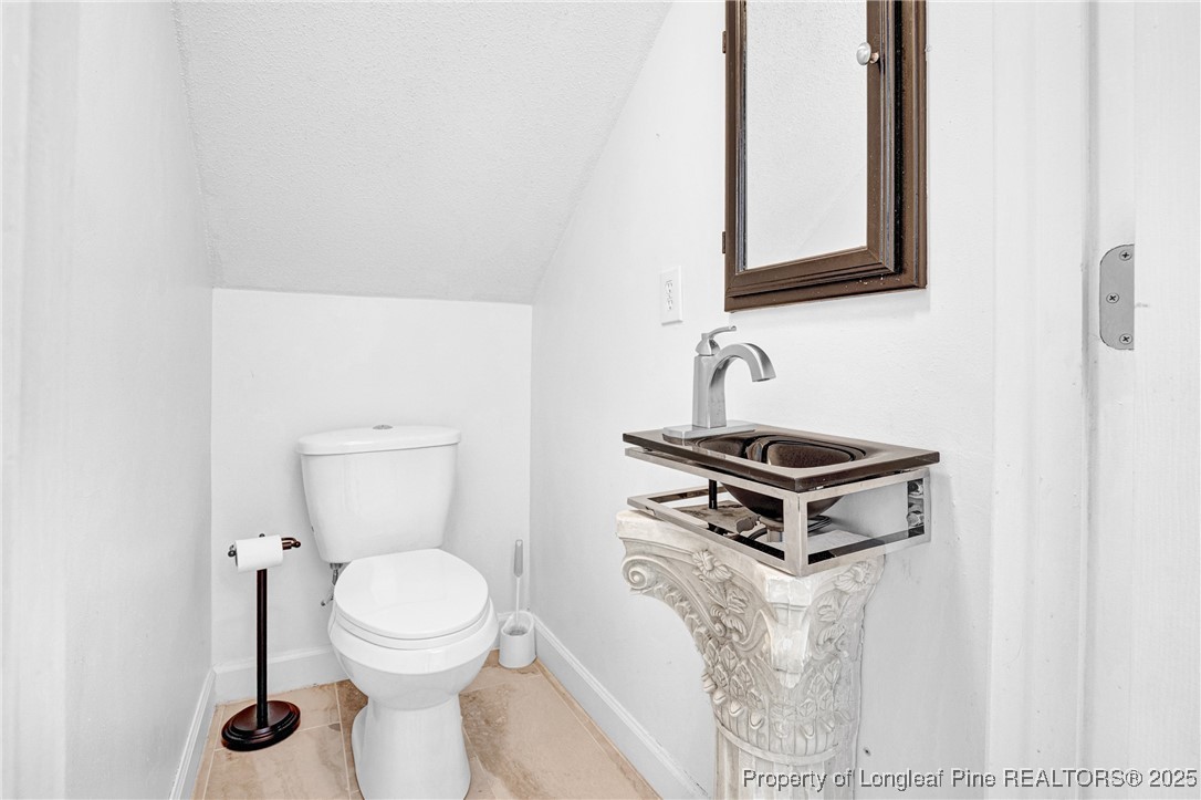 1068 S Windrace Trail