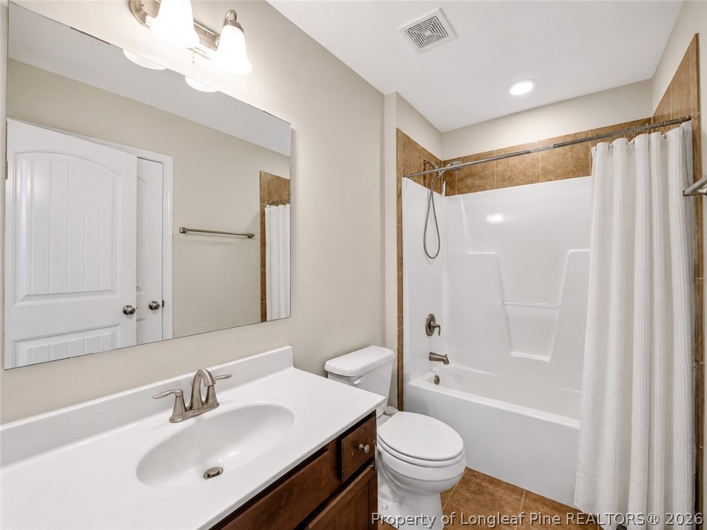 5216 Debut Avenue
