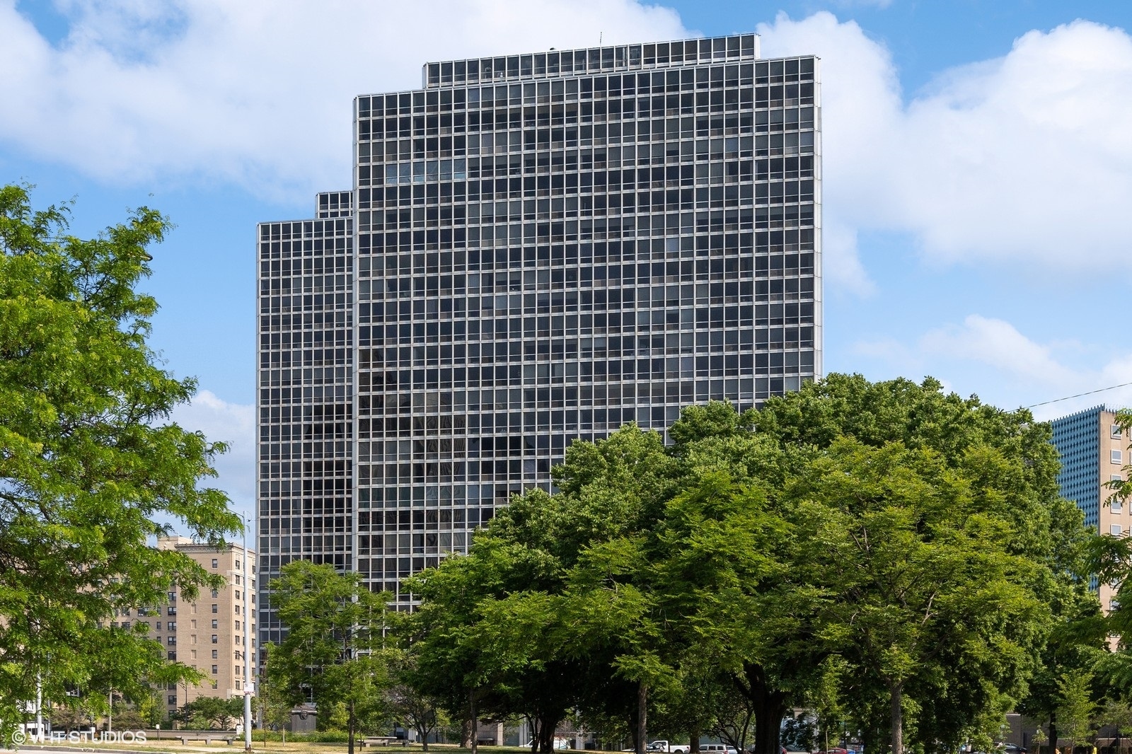 330 W Diversey Parkway Unit: 2108