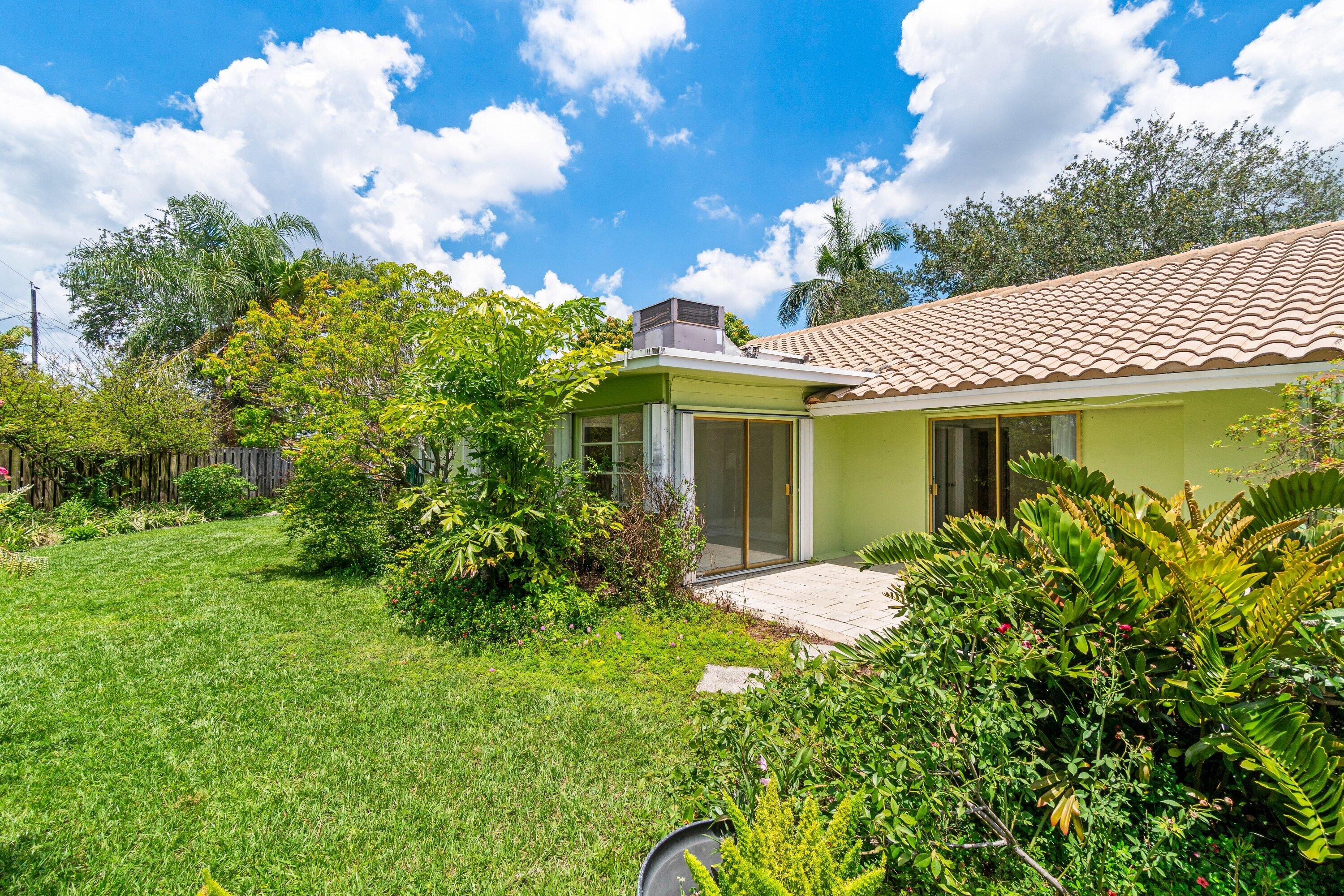 1290 SW 8th Street