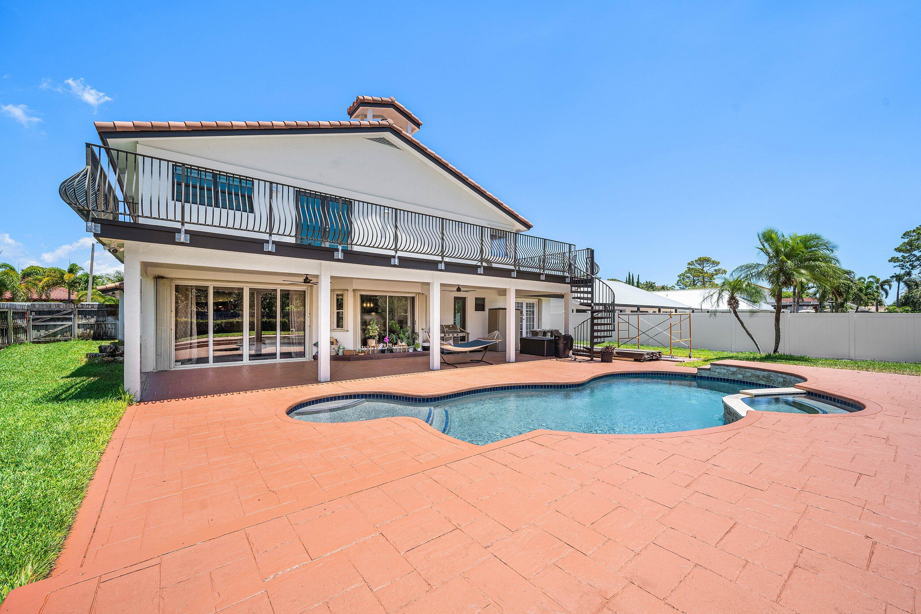 1560 SW 17th Street