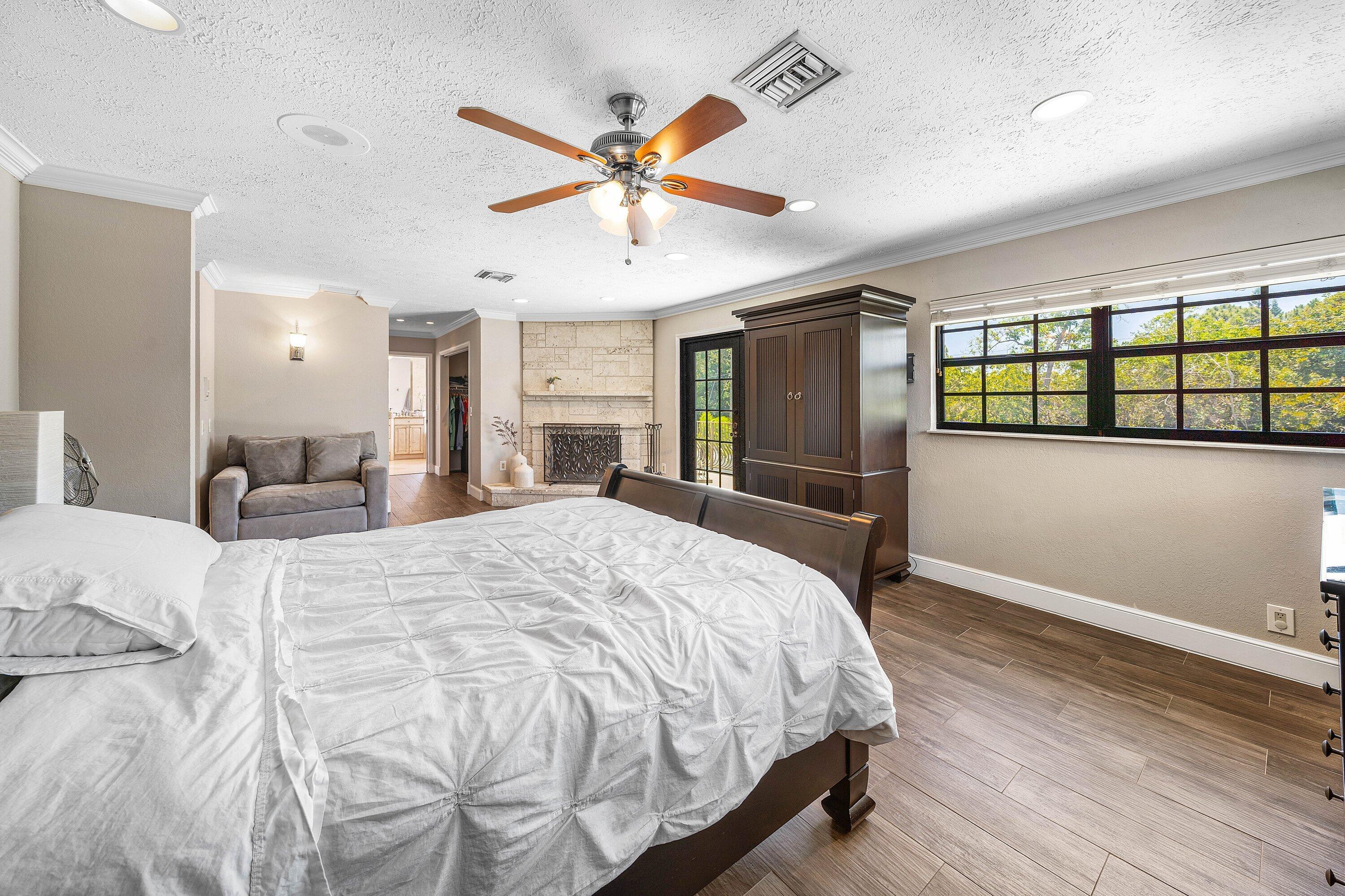 1560 SW 17th Street