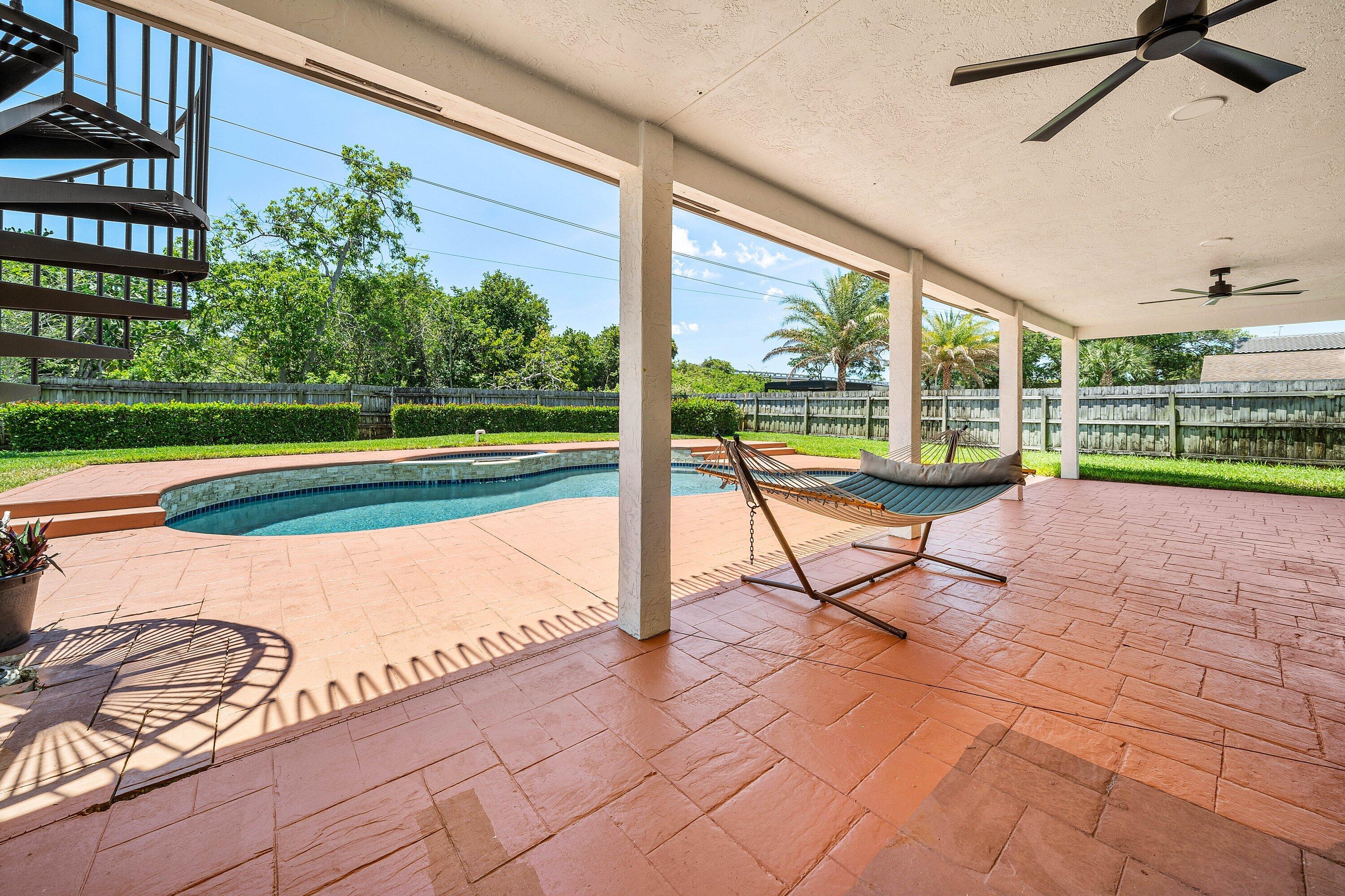 1560 SW 17th Street
