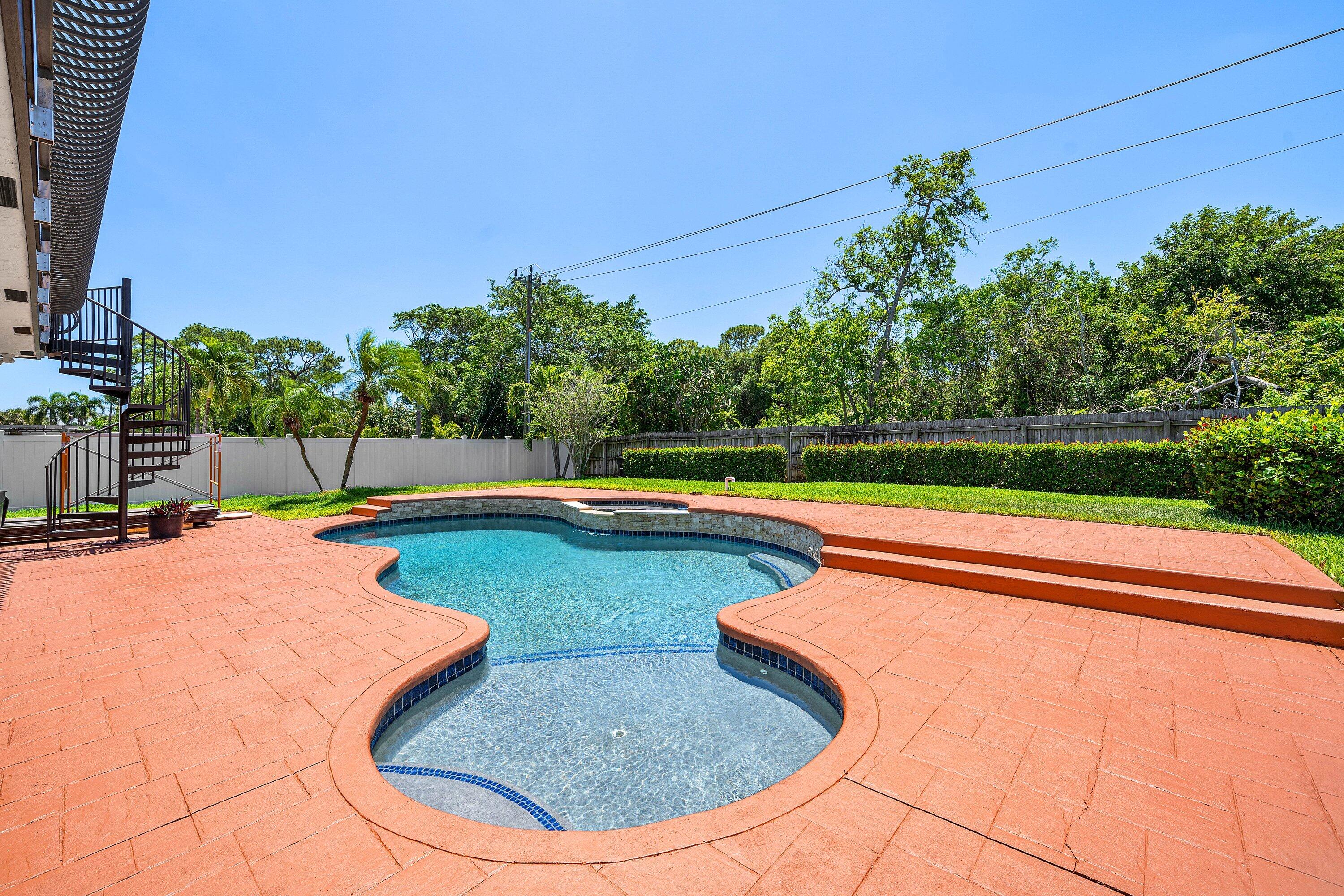 1560 SW 17th Street