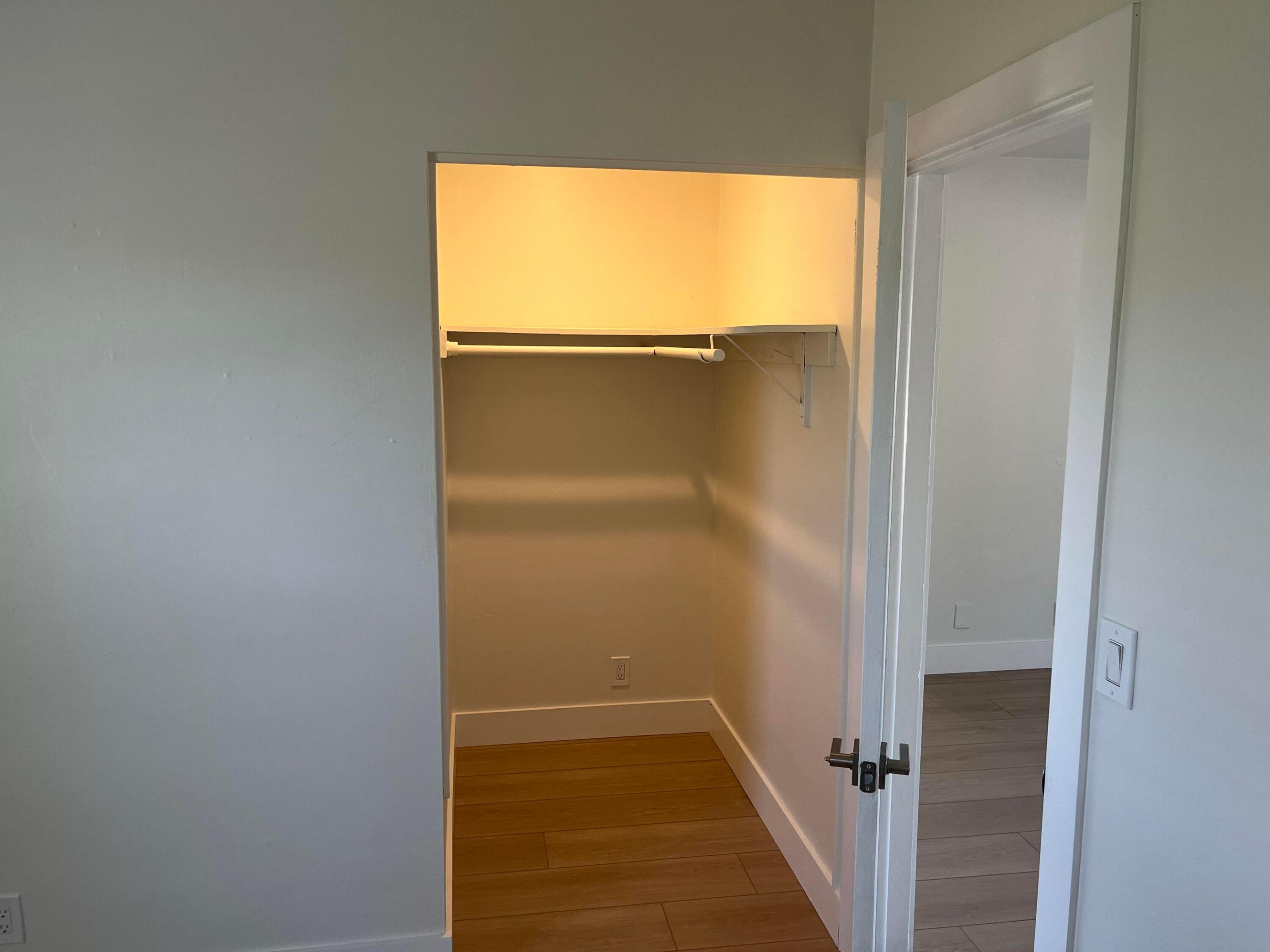 196 NE 28th Street