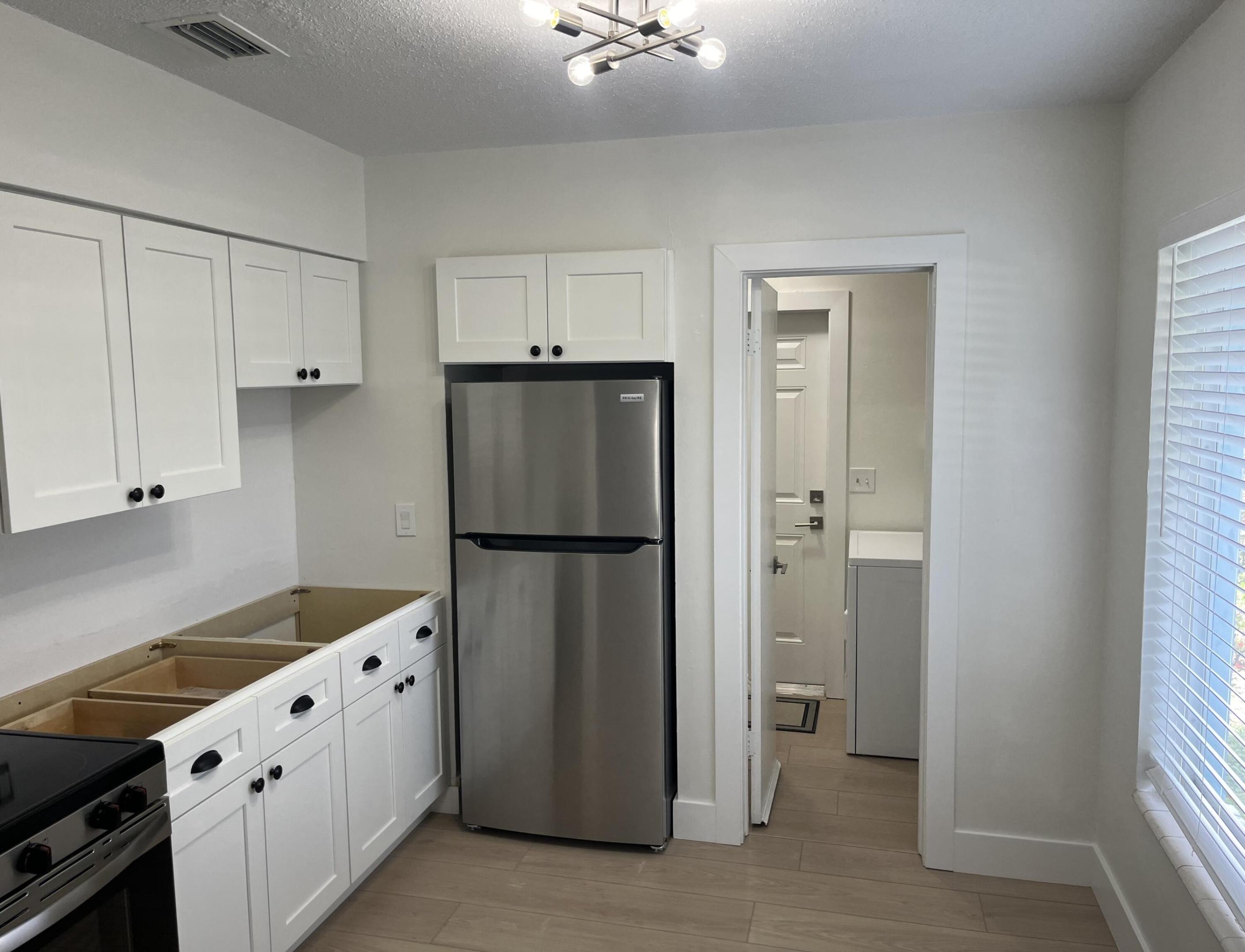 196 NE 28th Street