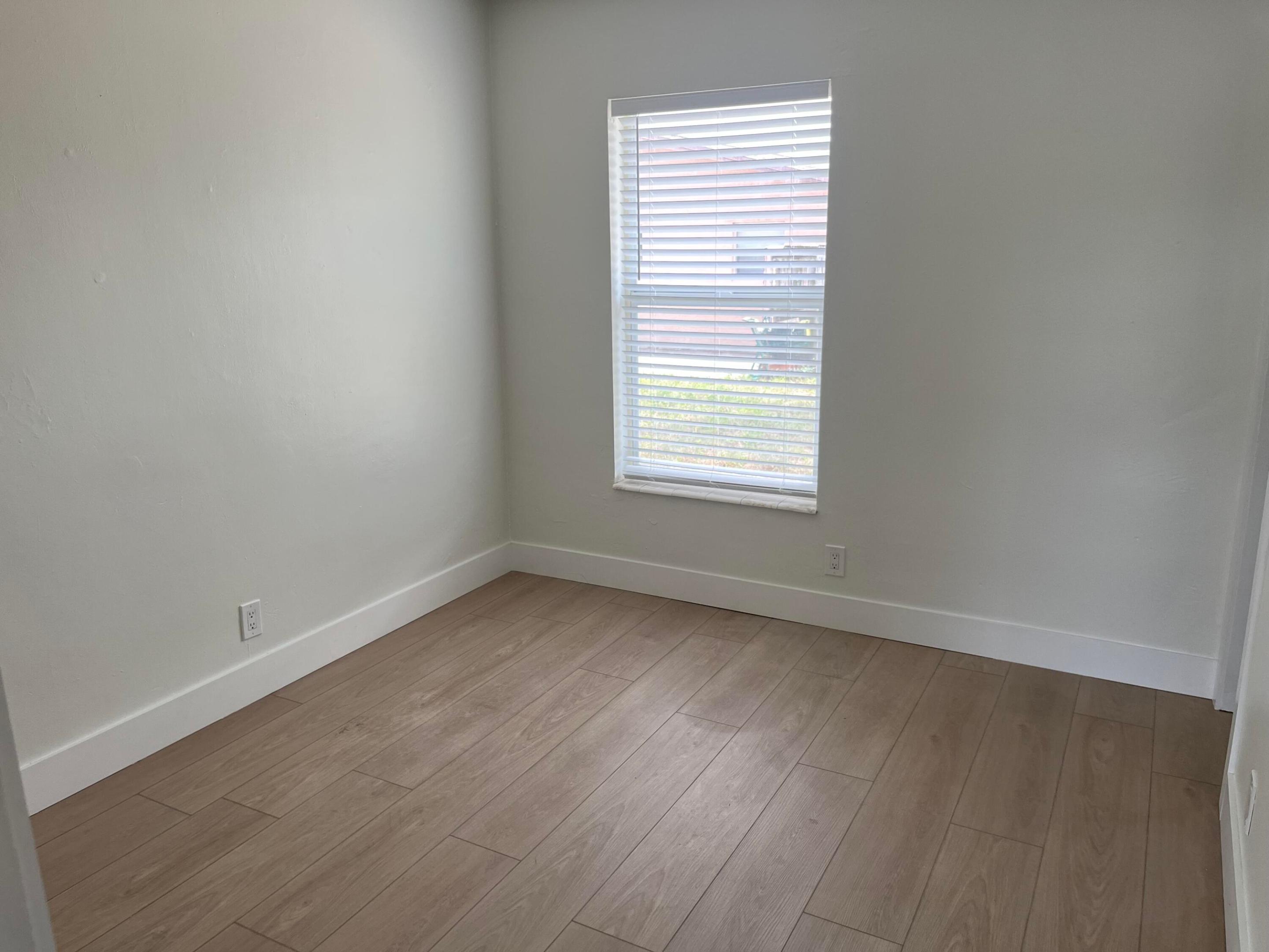 196 NE 28th Street