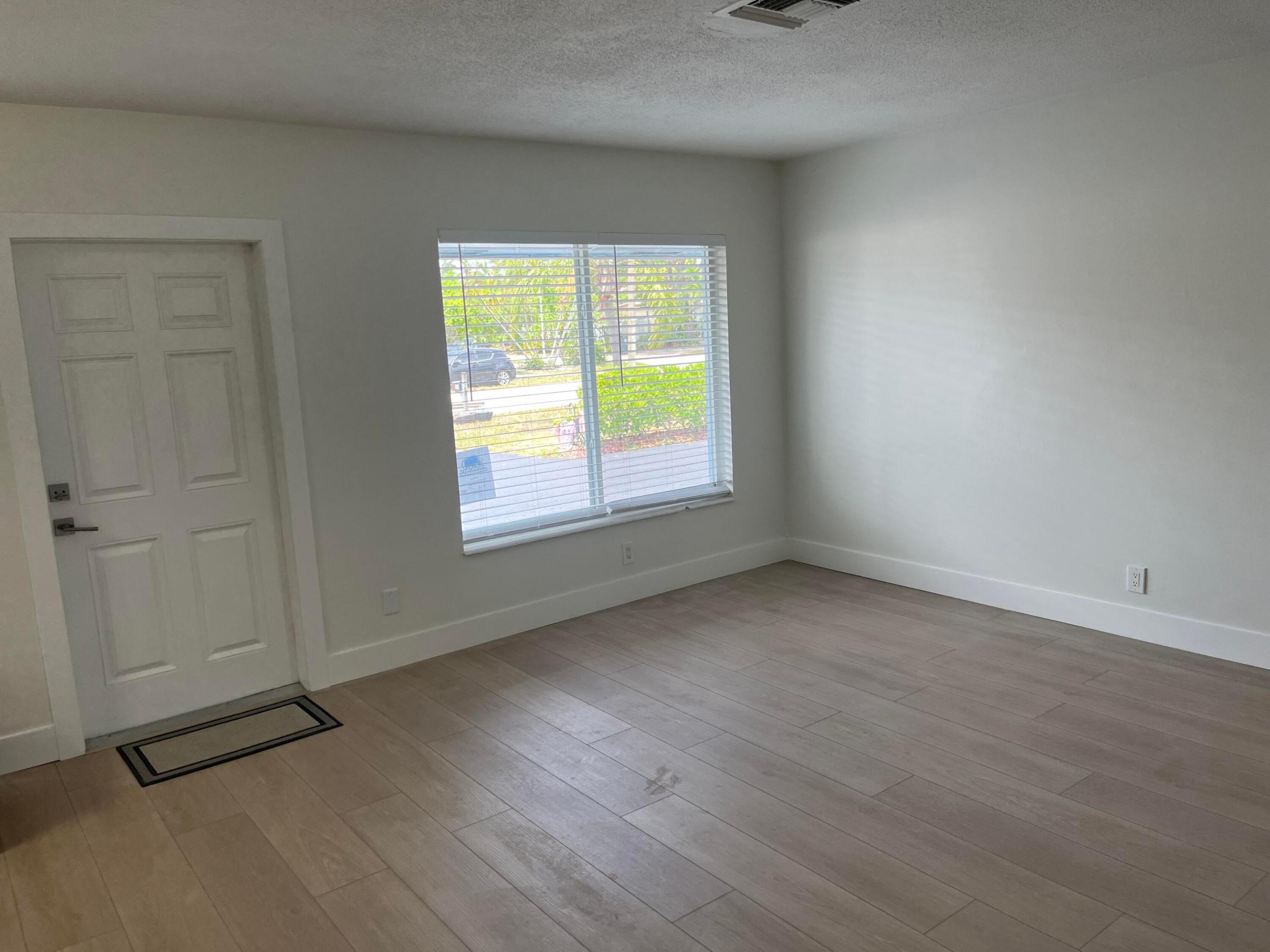 196 NE 28th Street