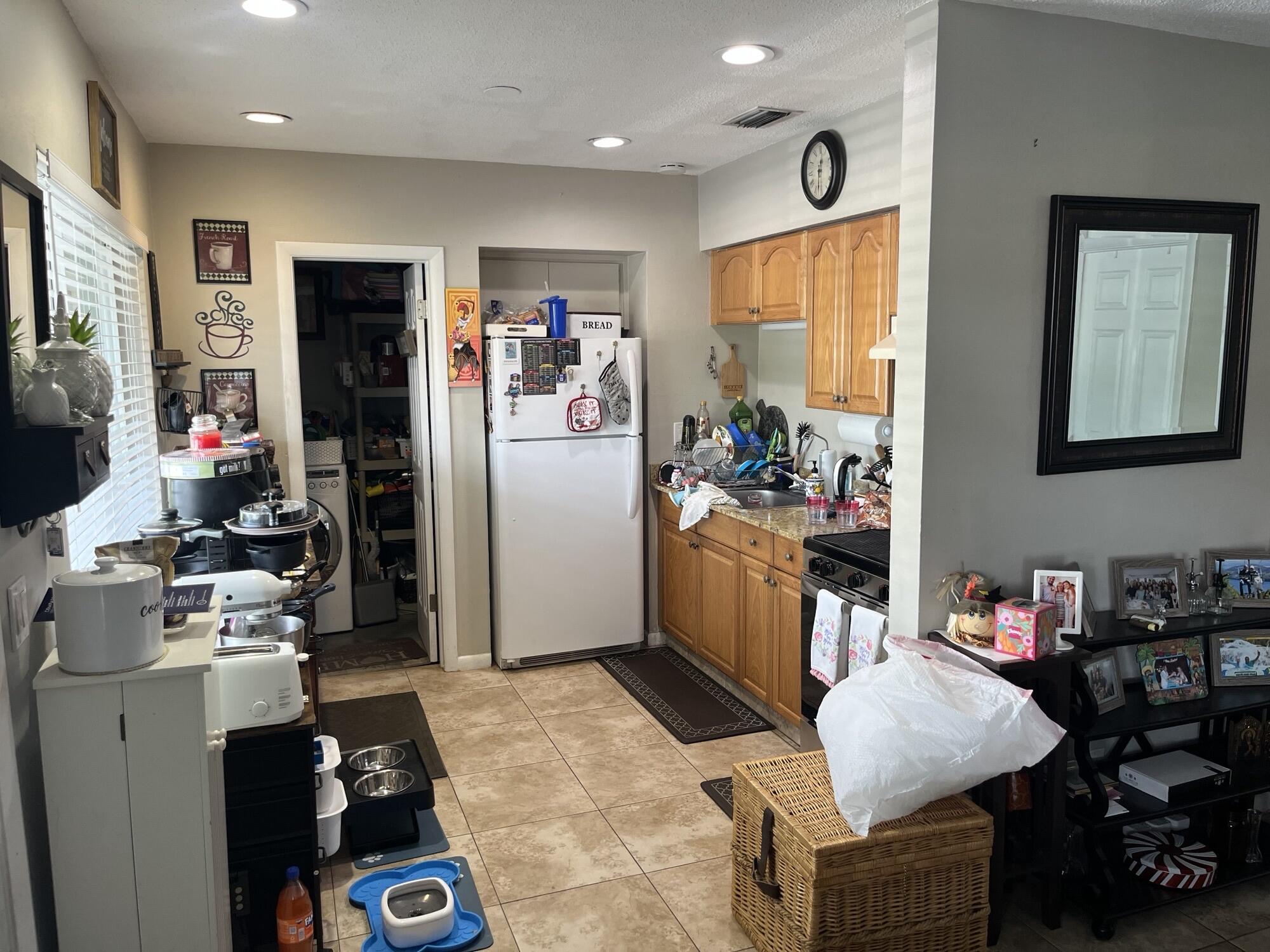 196 NE 28th Street