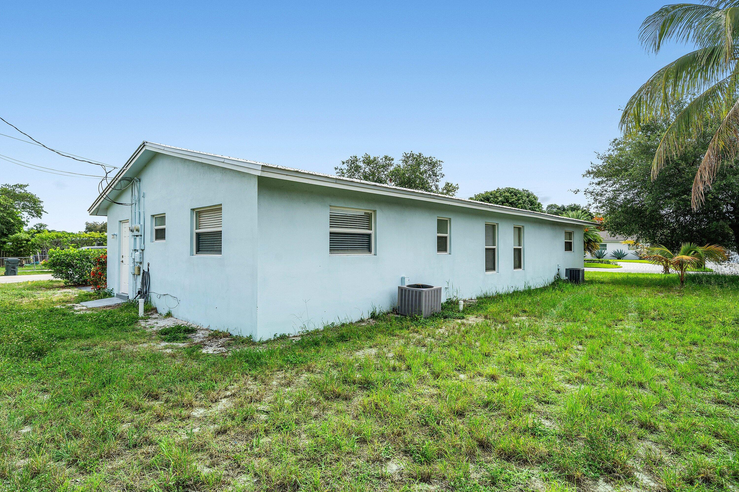 196 NE 28th Street