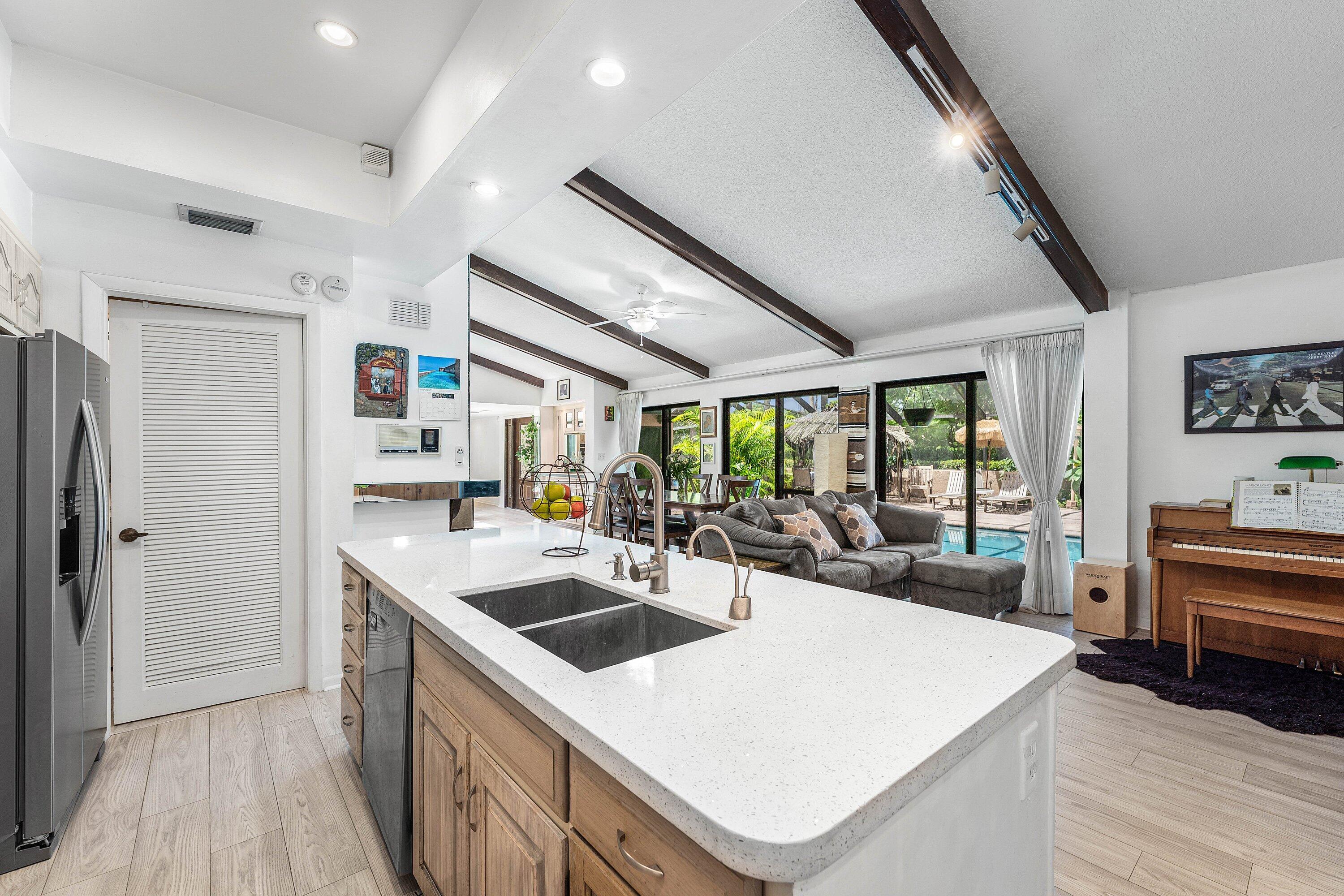 6582 Patio Lane