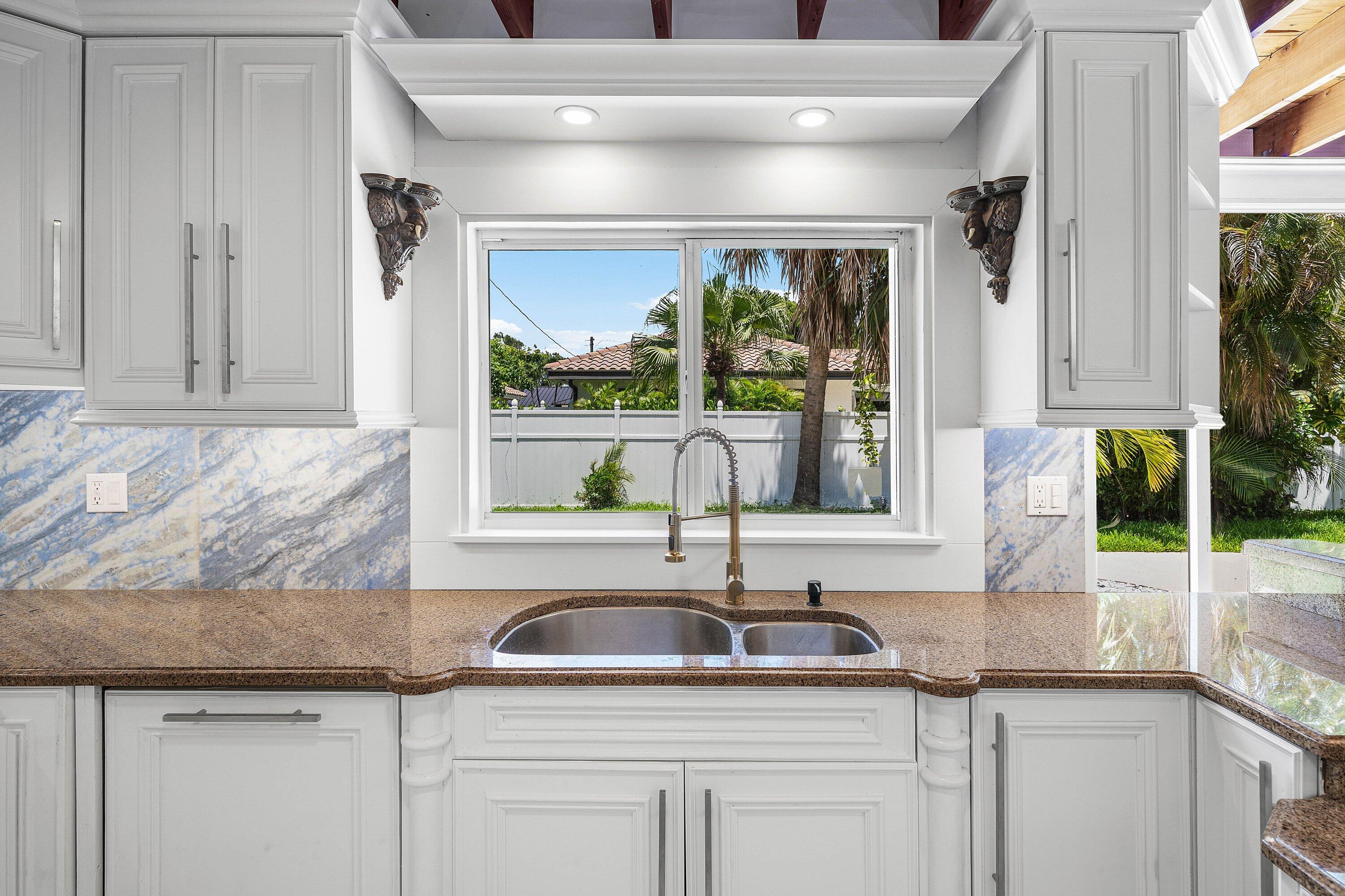 333 NE 24TH Street