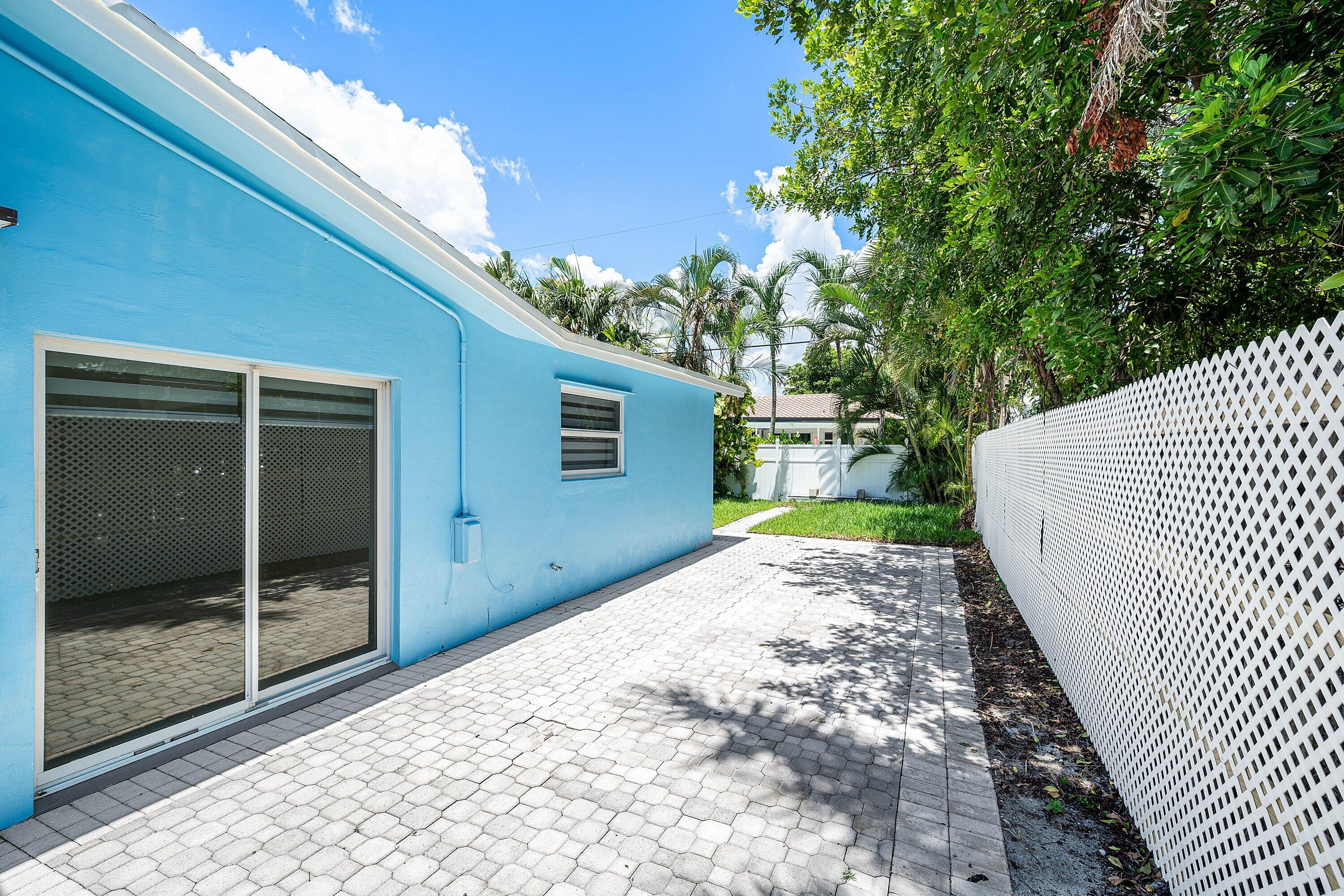 333 NE 24TH Street