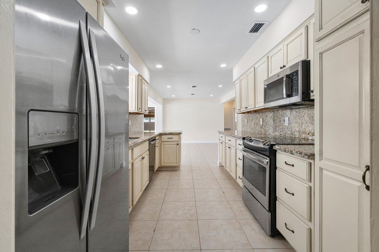 401 NE 24th Street