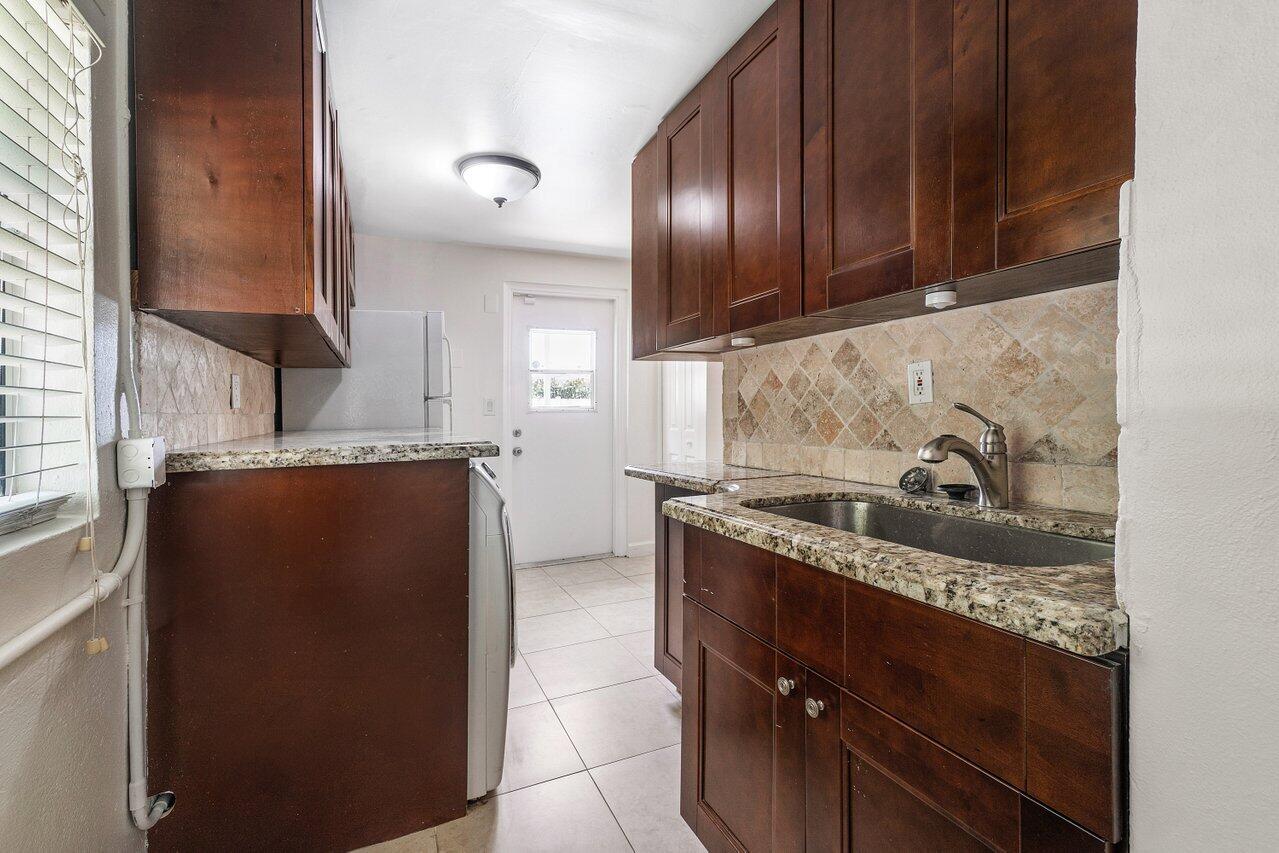 401 NE 24th Street