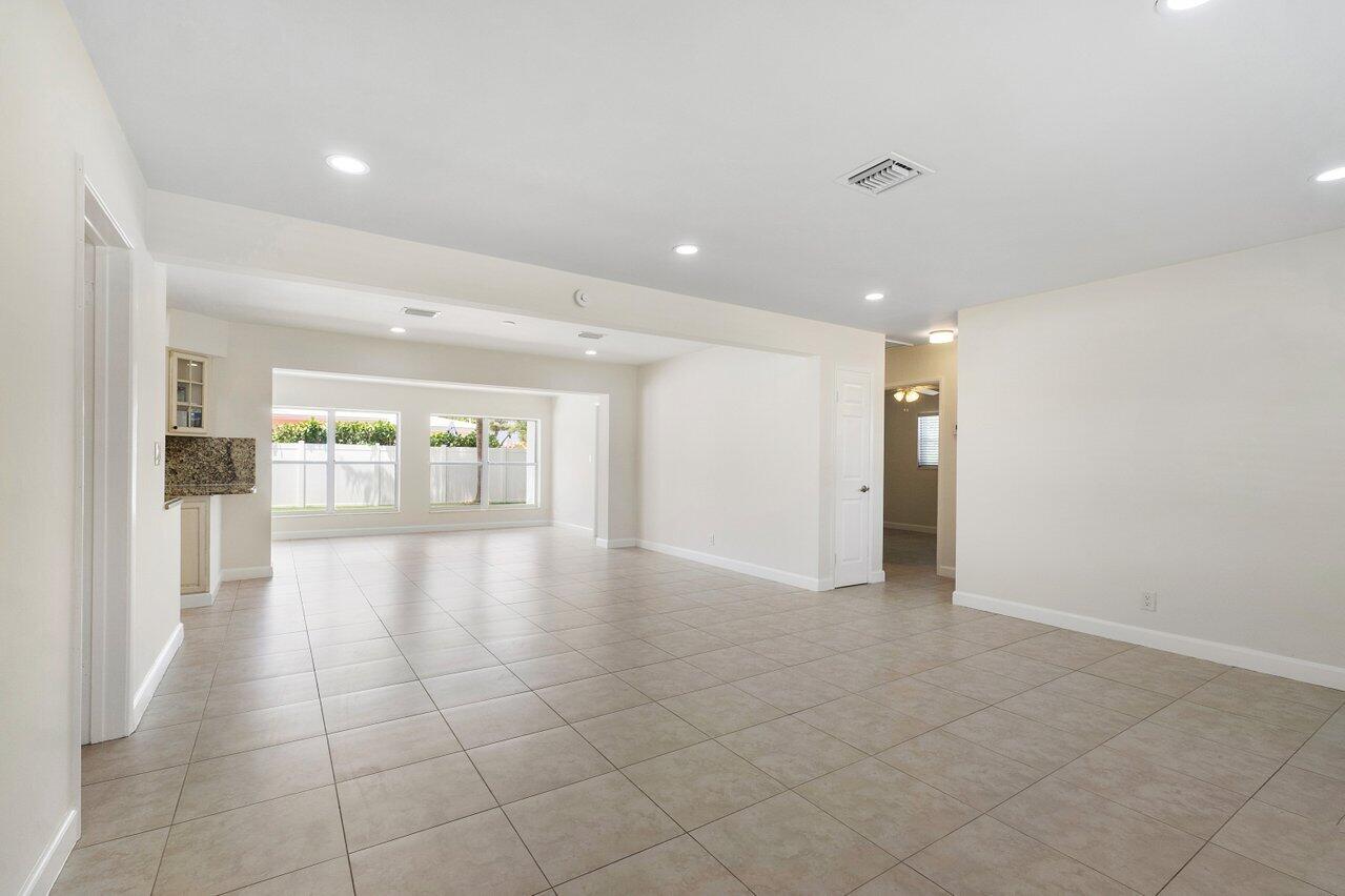 401 NE 24th Street