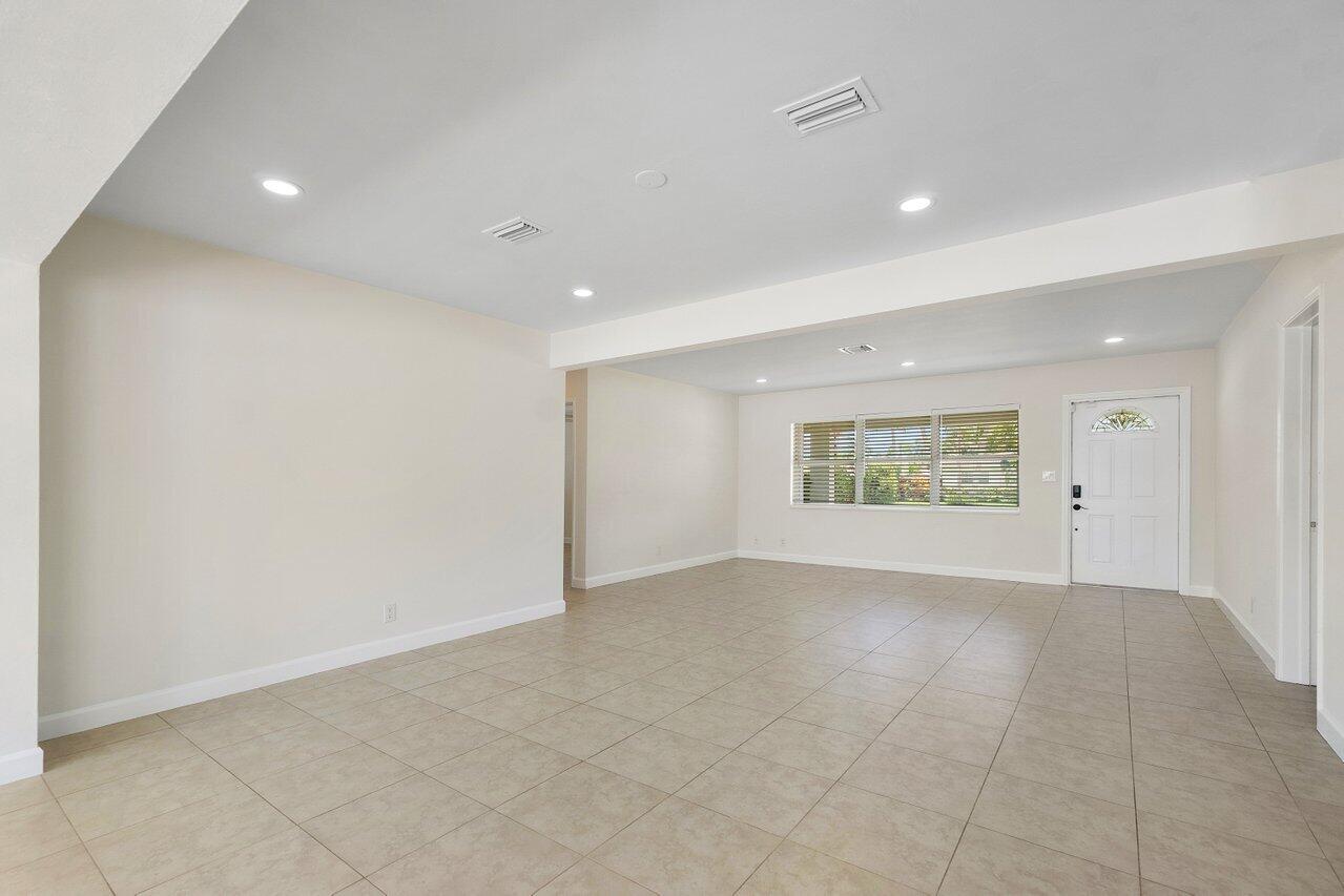 401 NE 24th Street